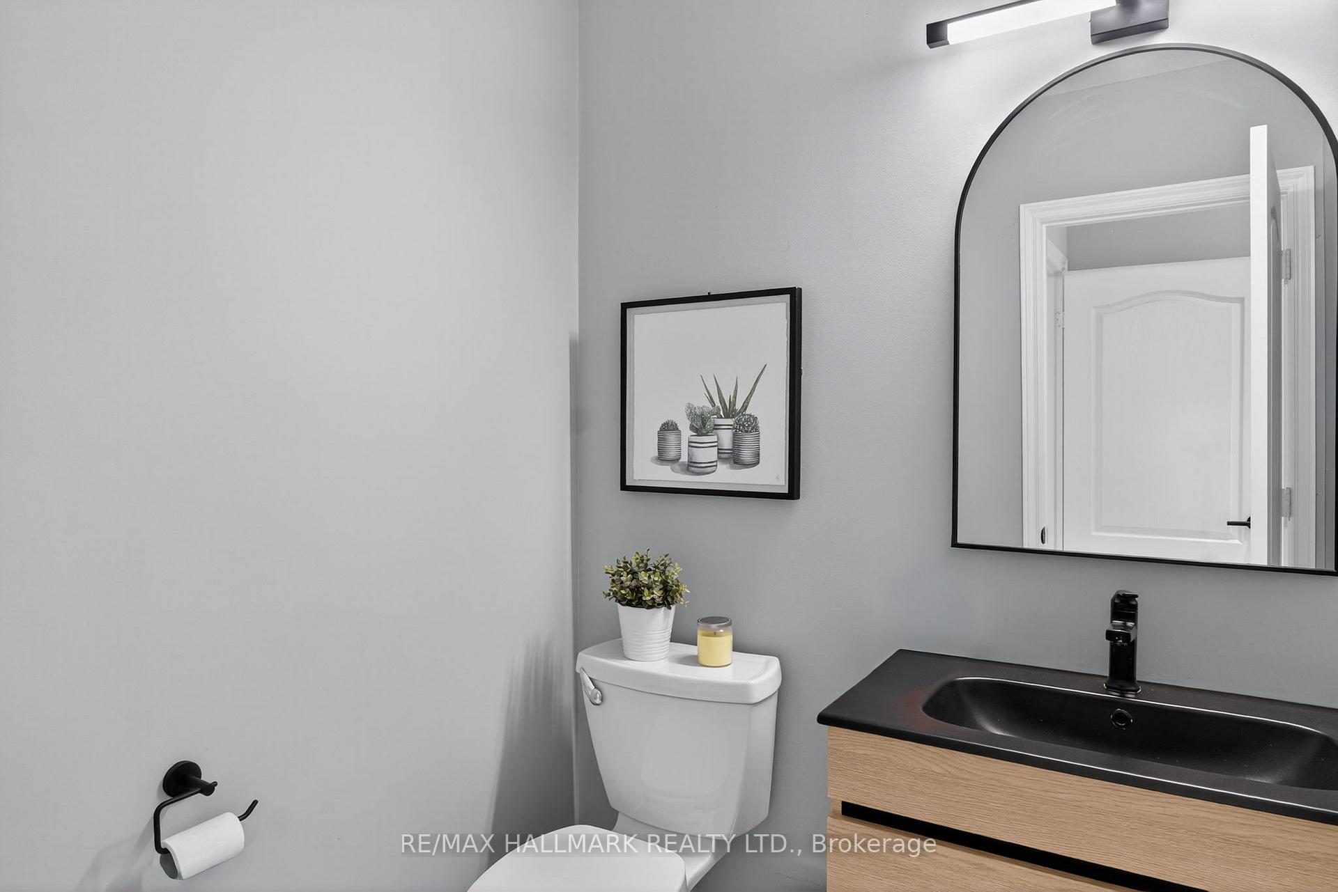Photo 26 of 50 Bentwood Crescent, Vaughan, Patterson — HOMEH