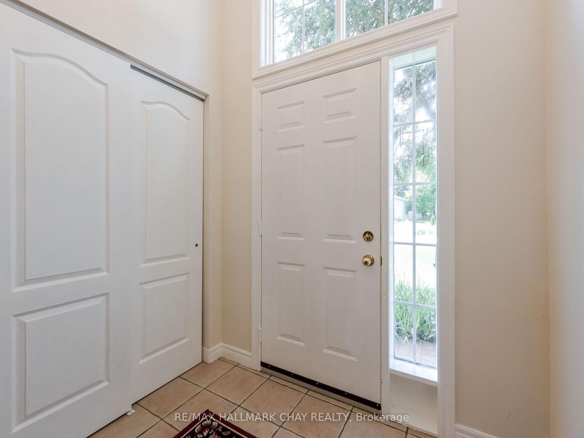 Photo 6 of 81 Moore Avenue, Adjala-Tosorontio, Everett — HOMEH