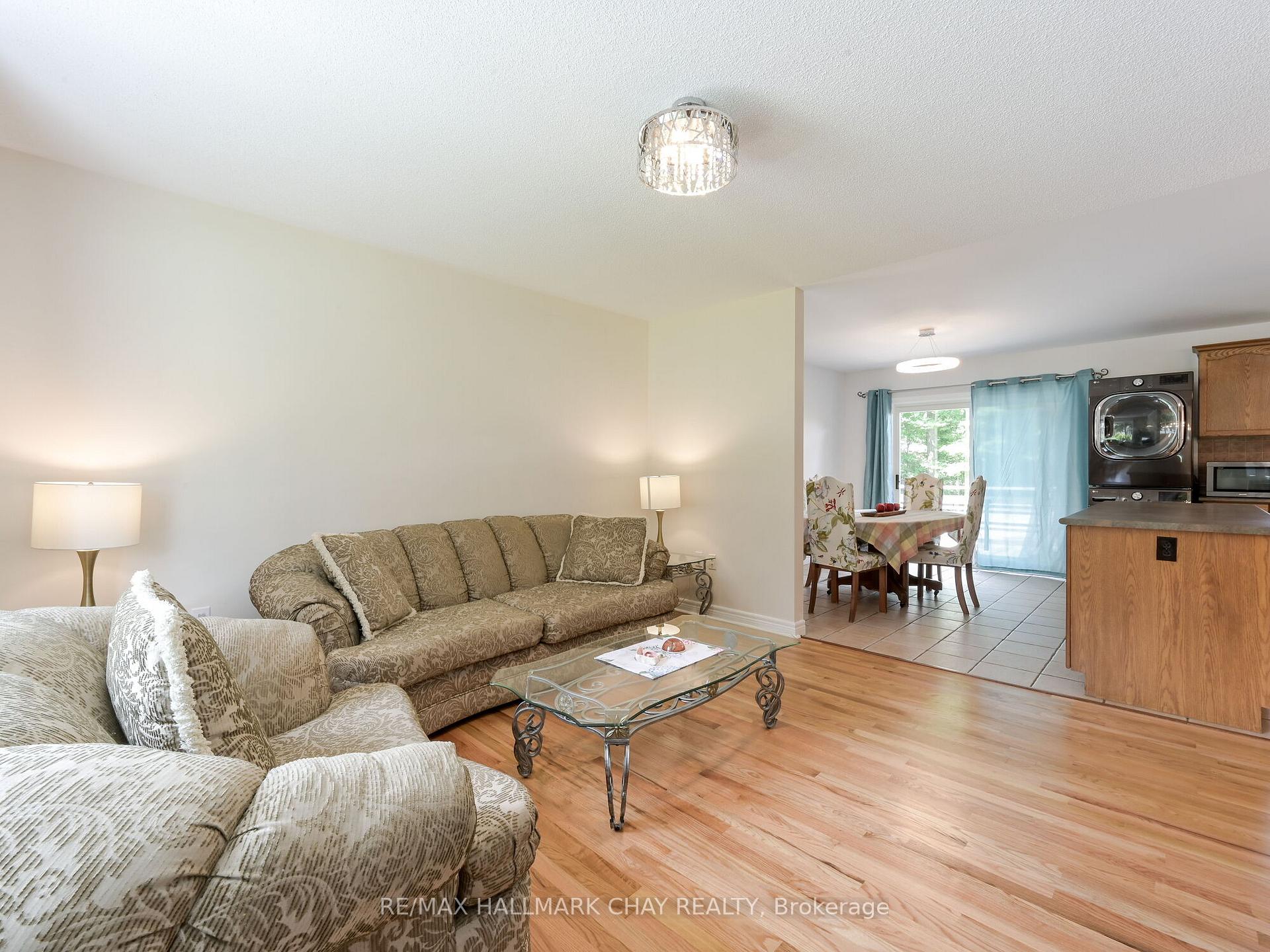 Photo 13 of 81 Moore Avenue, Adjala-Tosorontio, Everett — HOMEH