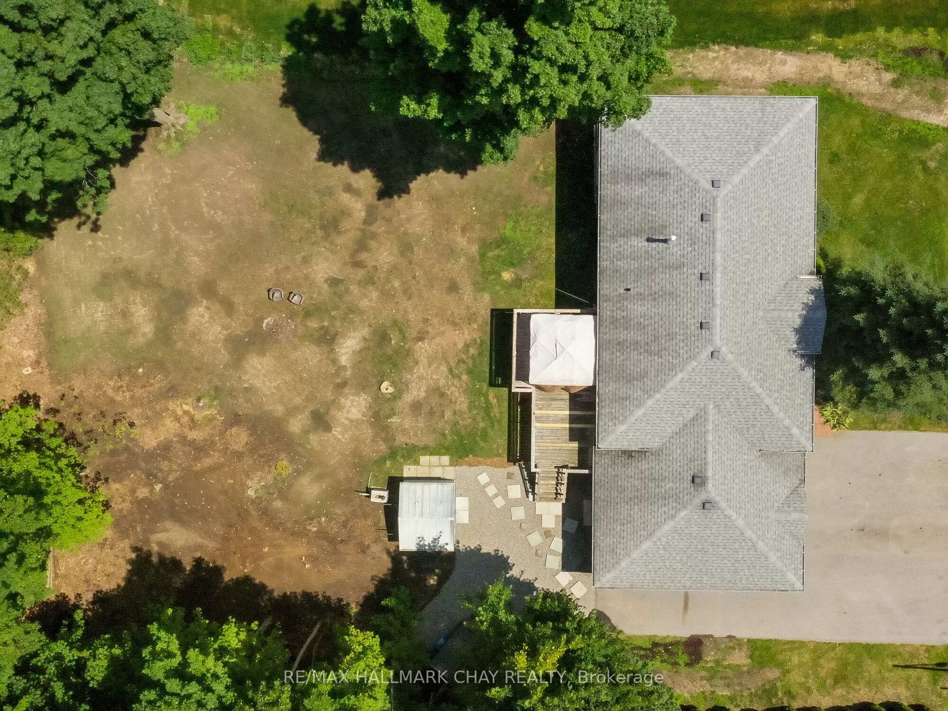 Photo 31 of 81 Moore Avenue, Adjala-Tosorontio, Everett — HOMEH