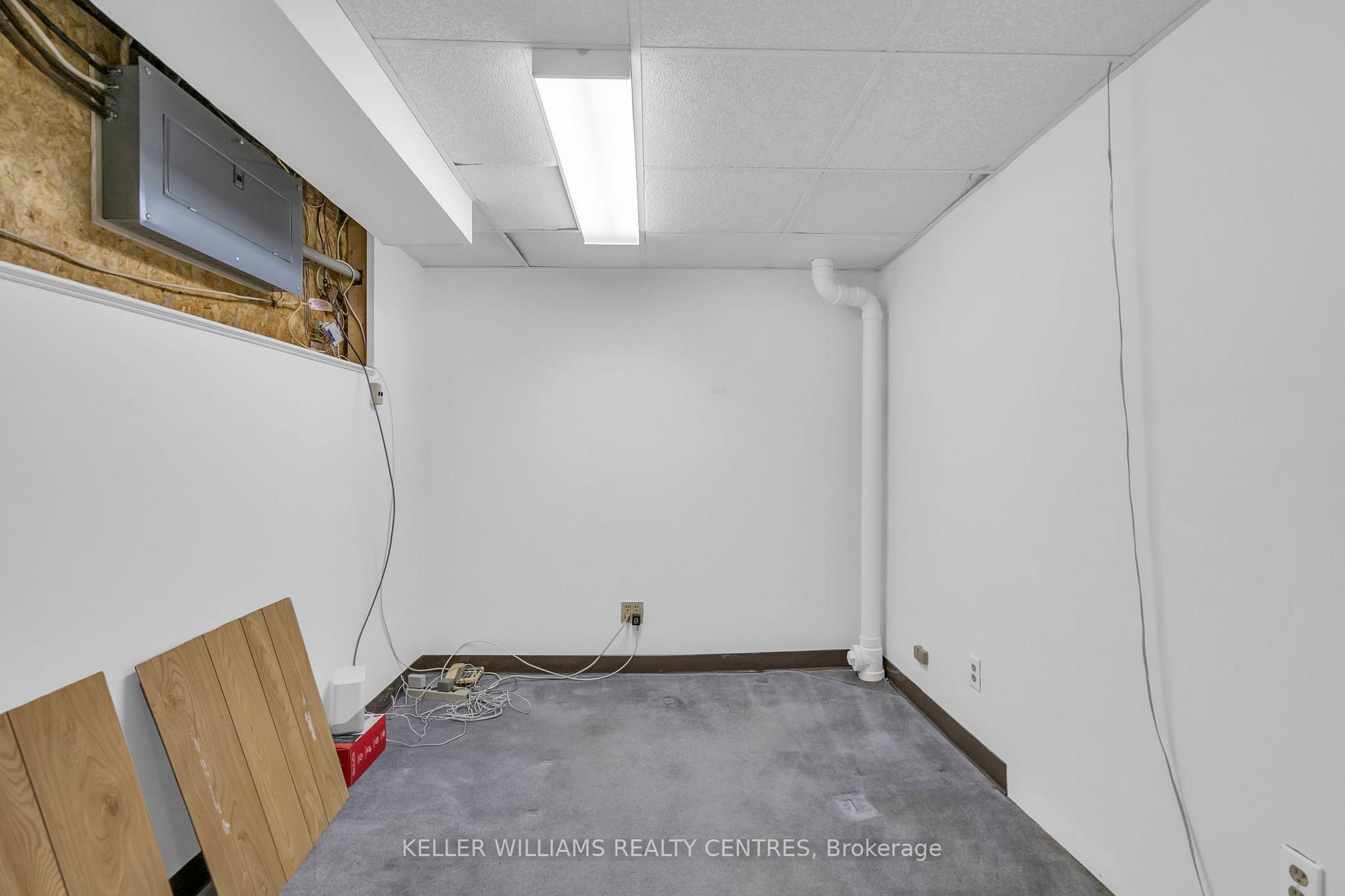 Photo 26 of 119 Batson Drive, Aurora, Aurora Village — HOMEH