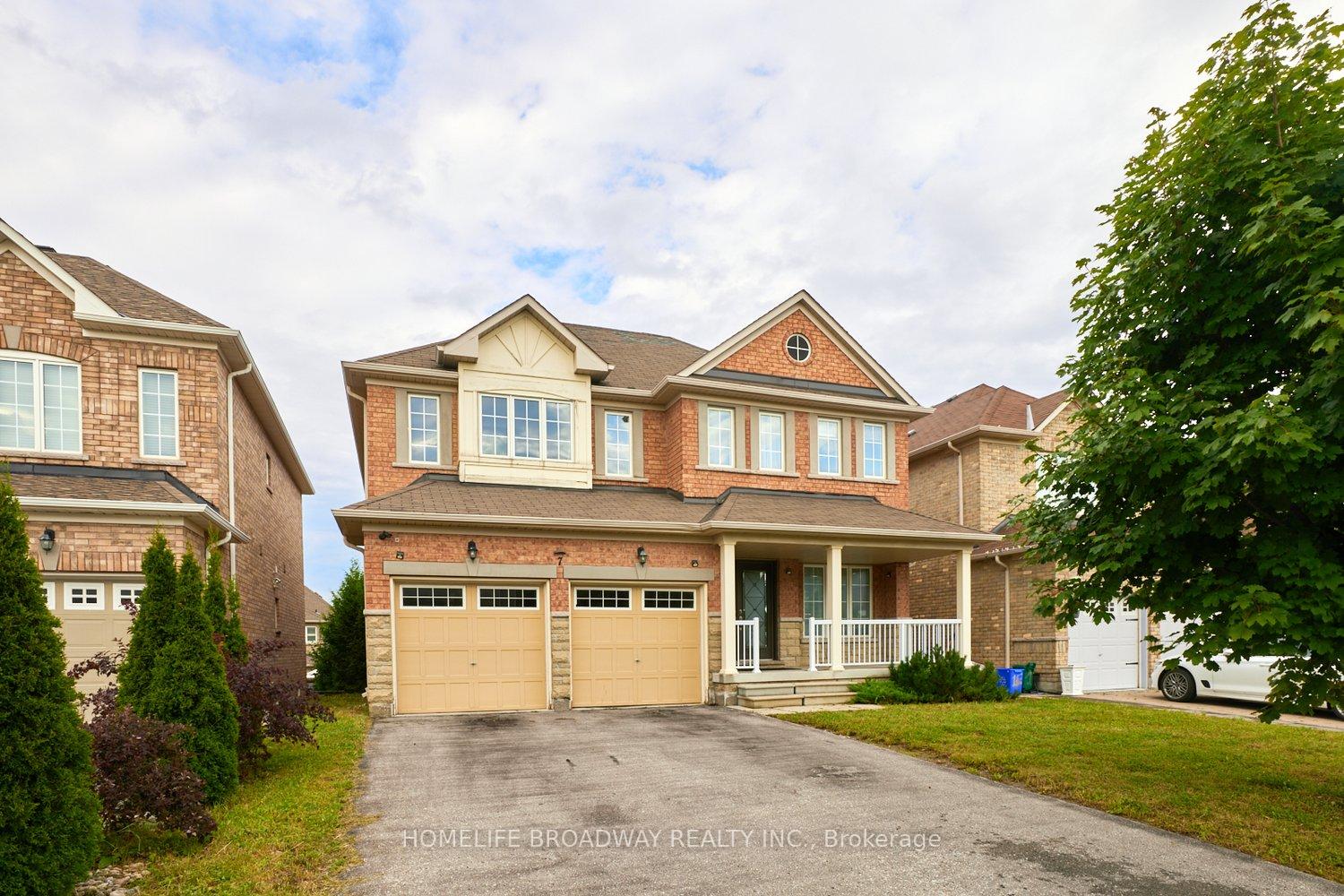 Photo 2 of 7 Edison Place, Vaughan, Patterson — HOMEH