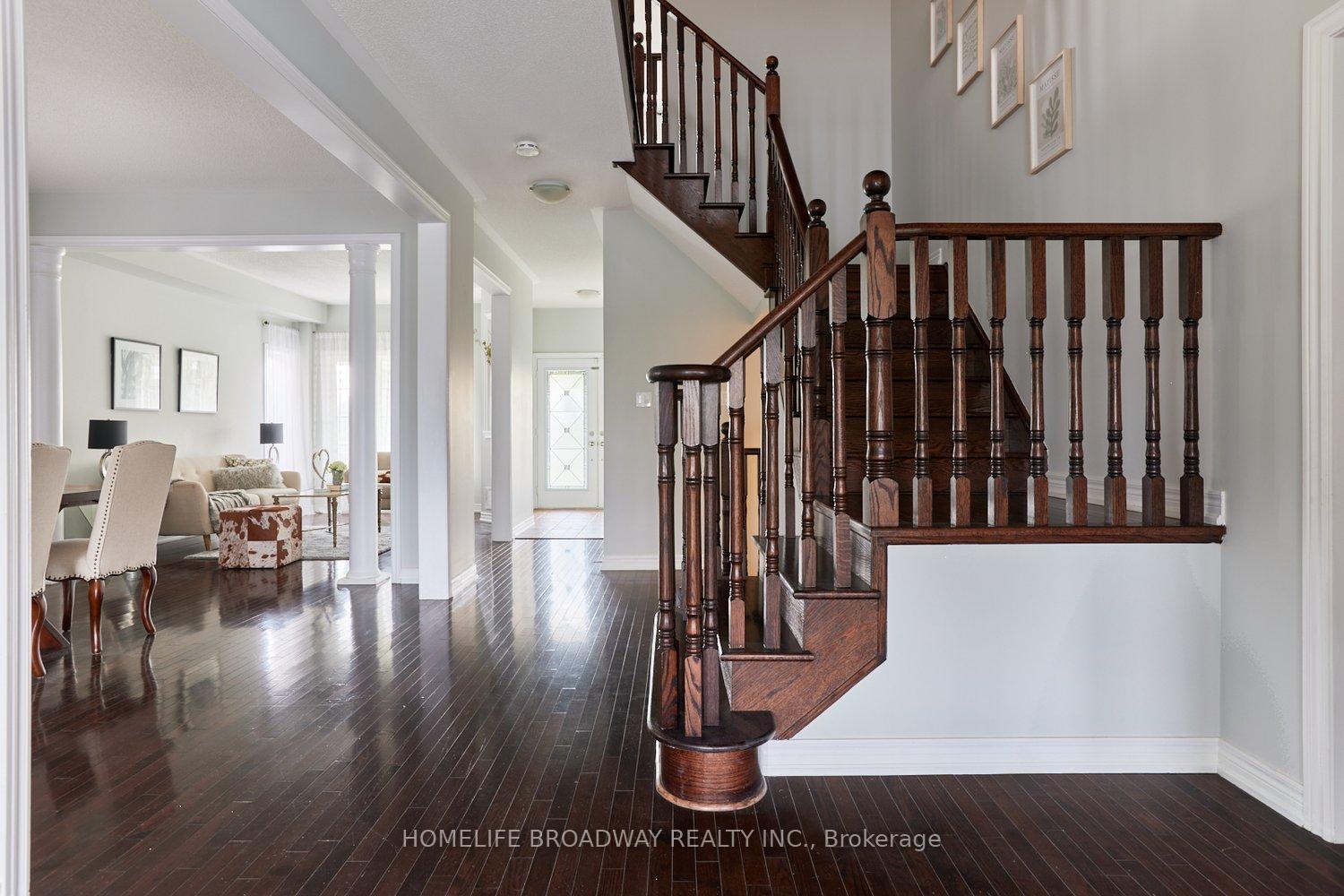 Photo 9 of 7 Edison Place, Vaughan, Patterson — HOMEH