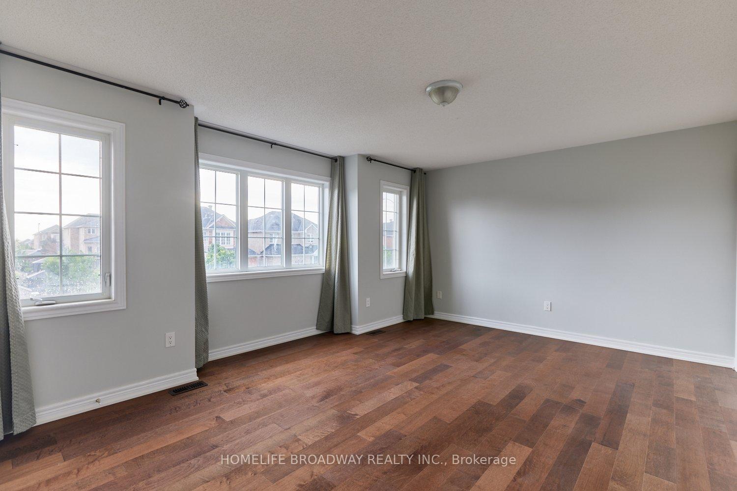 Photo 21 of 7 Edison Place, Vaughan, Patterson — HOMEH