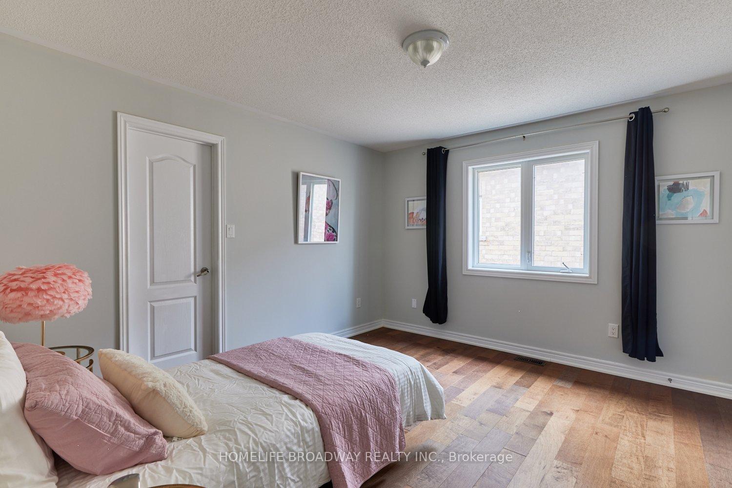 Photo 24 of 7 Edison Place, Vaughan, Patterson — HOMEH
