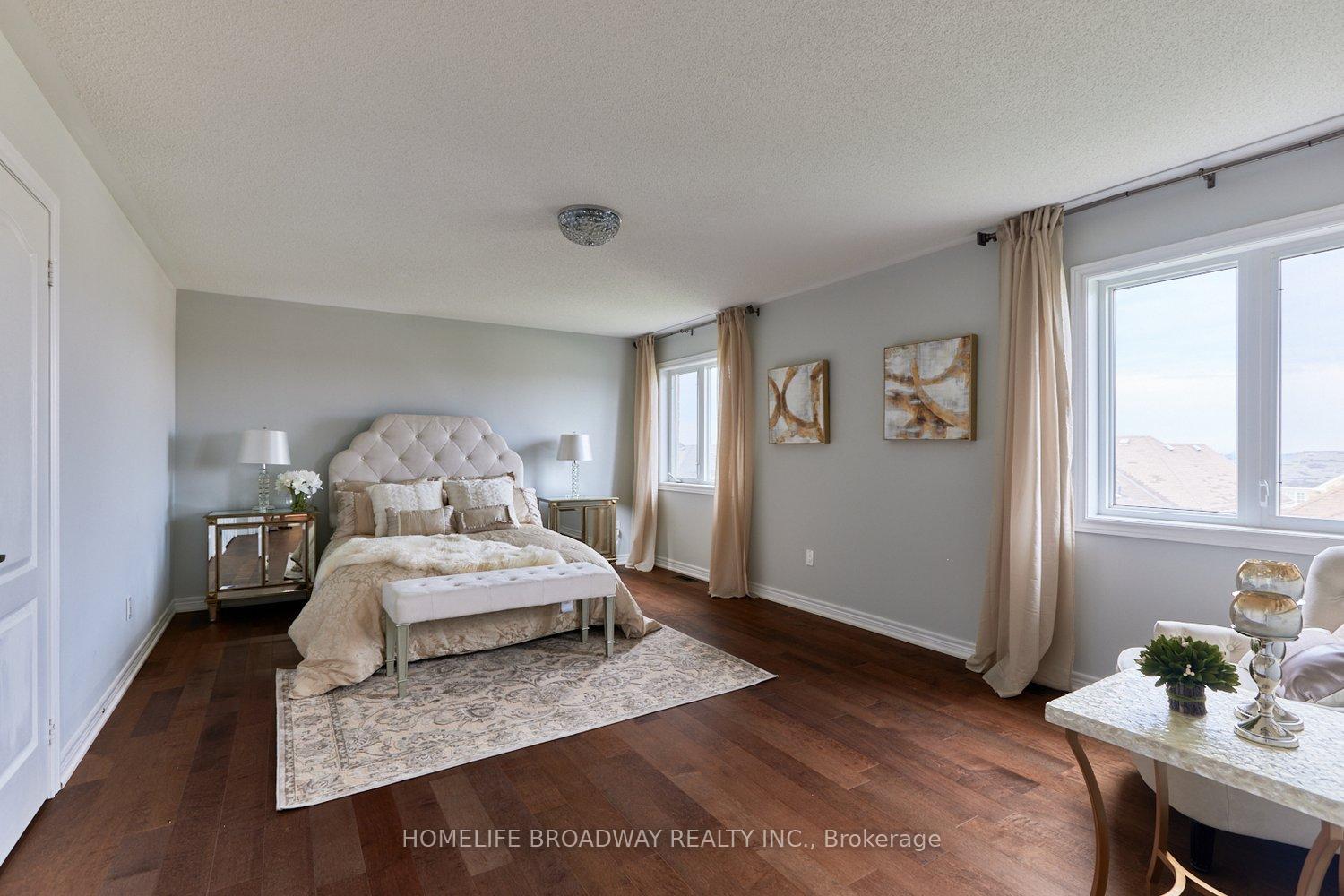 Photo 30 of 7 Edison Place, Vaughan, Patterson — HOMEH