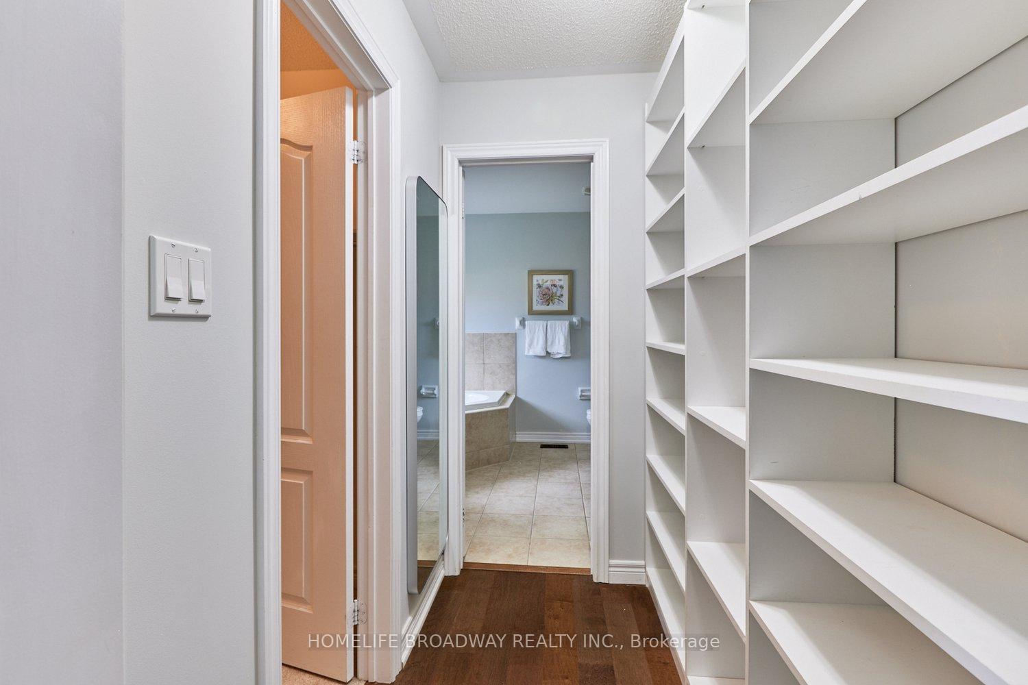 Photo 32 of 7 Edison Place, Vaughan, Patterson — HOMEH