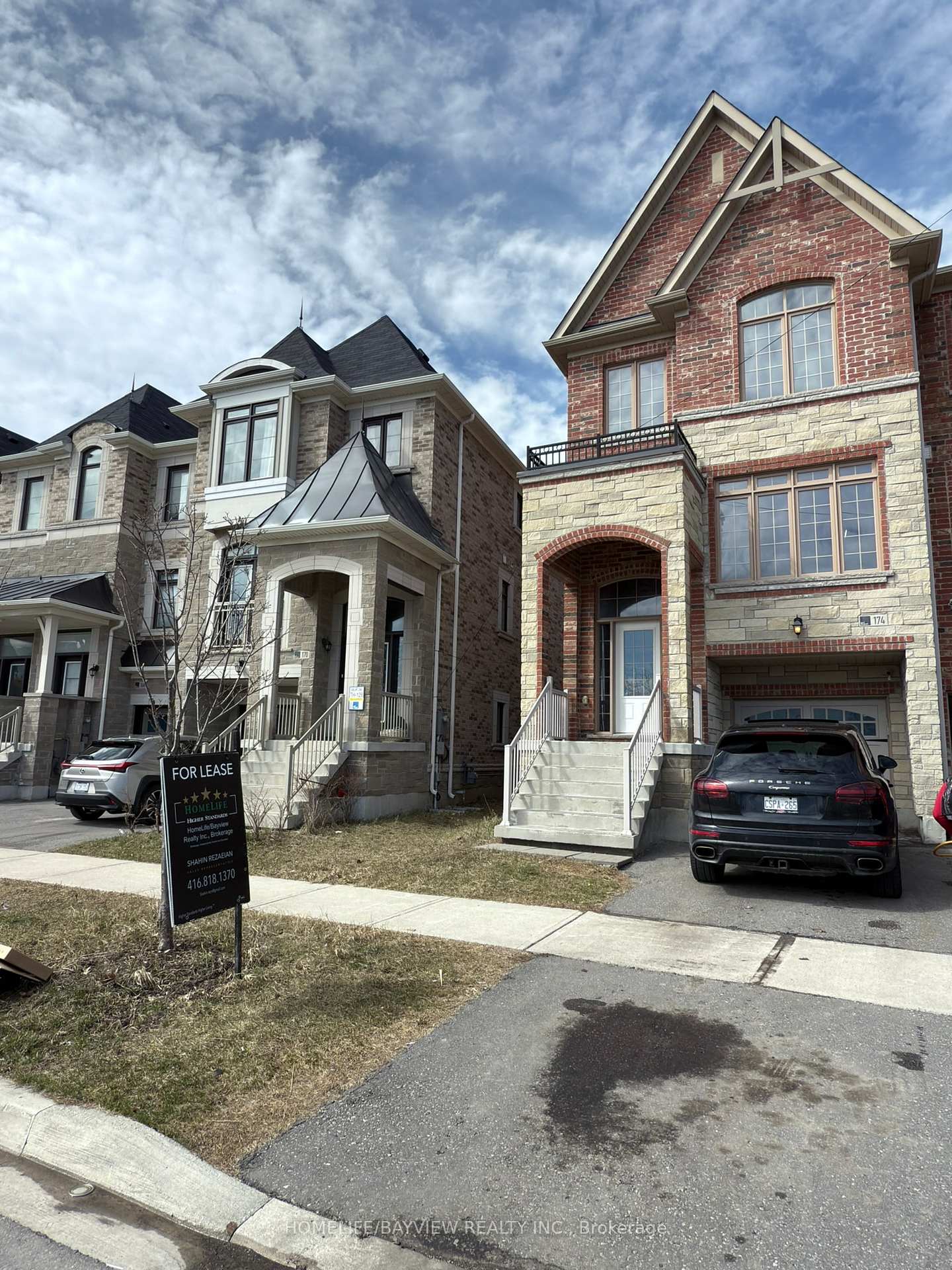 Front of 174 Farooq Boulevard