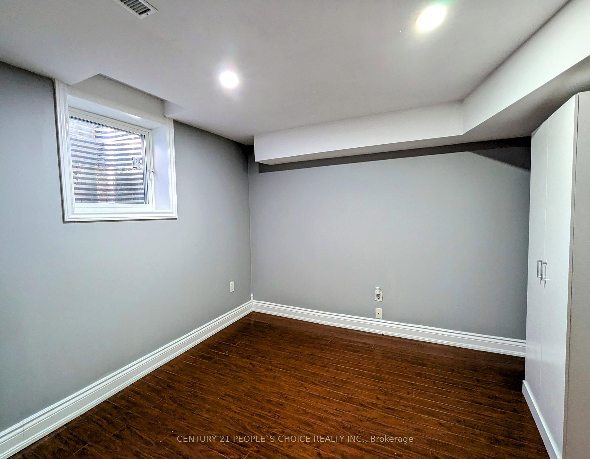 Photo 3 of Unit Bsmt, 111 Hialeah Crescent, Whitby, Blue Grass Meadows — HOMEH