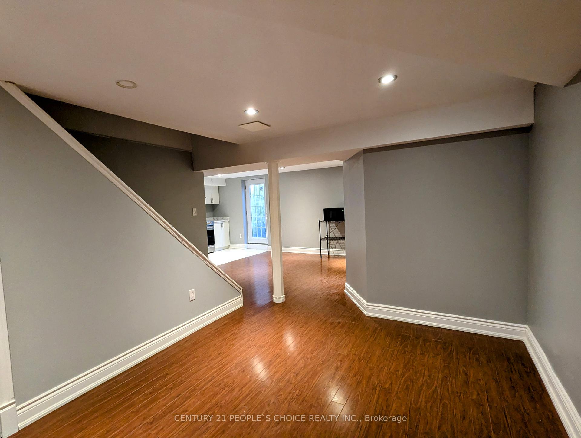 Photo 5 of Unit Bsmt, 111 Hialeah Crescent, Whitby, Blue Grass Meadows — HOMEH