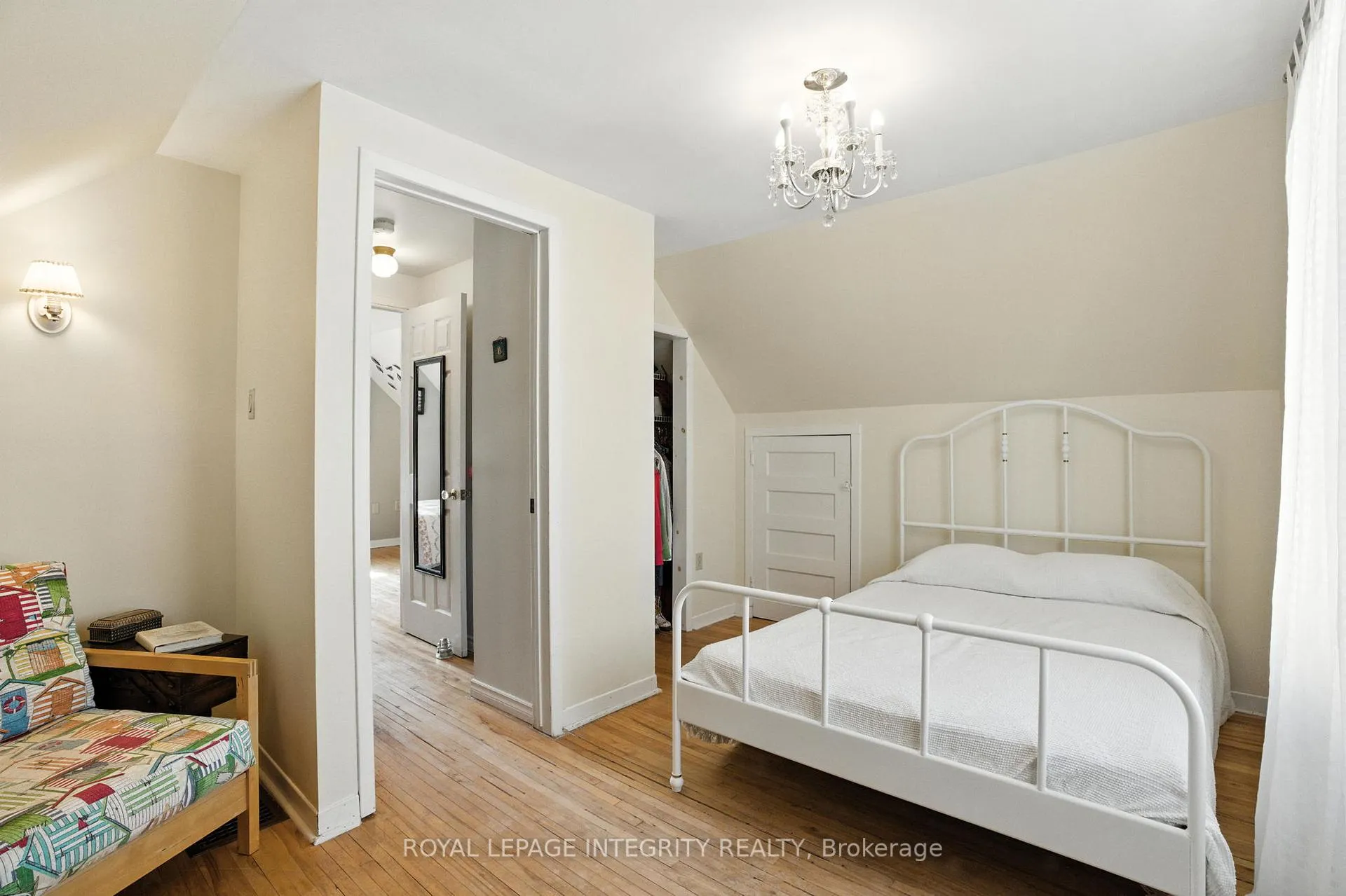 Photo 18 of 841 Merivale Road, Ottawa, Carlington — HOMEH
