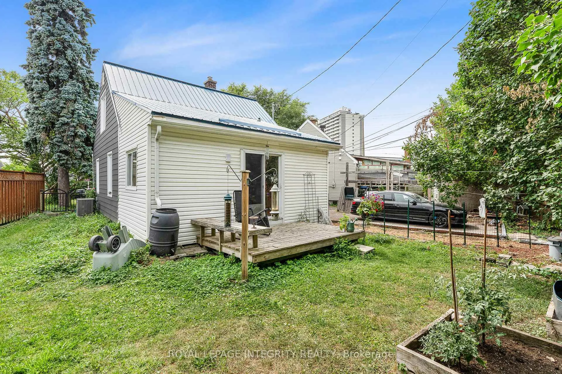 Photo 23 of 841 Merivale Road, Ottawa, Carlington — HOMEH