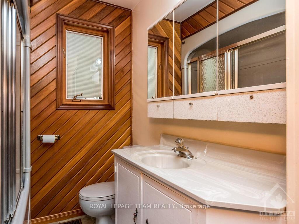 Photo 22 of 2264 Utah Street, Ottawa, Alta Vista — HOMEH