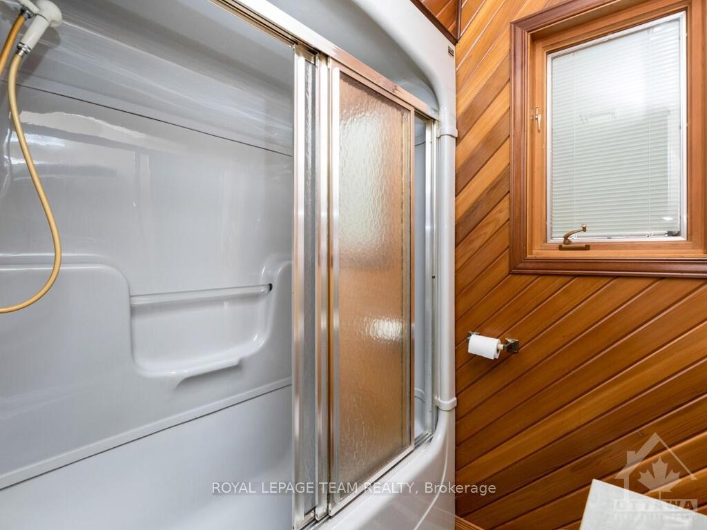 Photo 18 of 2264 Utah Street, Ottawa, Alta Vista — HOMEH