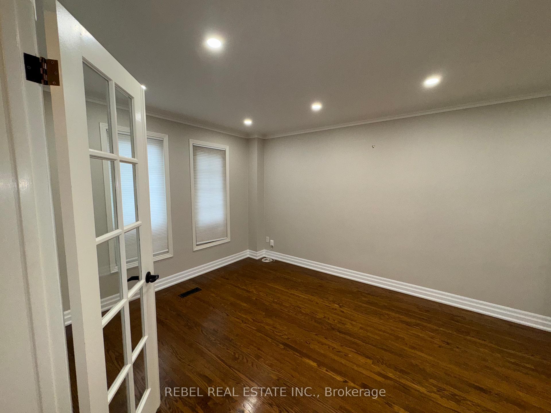 Photo 3 of Unit Upper, 41 Forest Heights Street, Whitby, Pringle Creek — HOMEH
