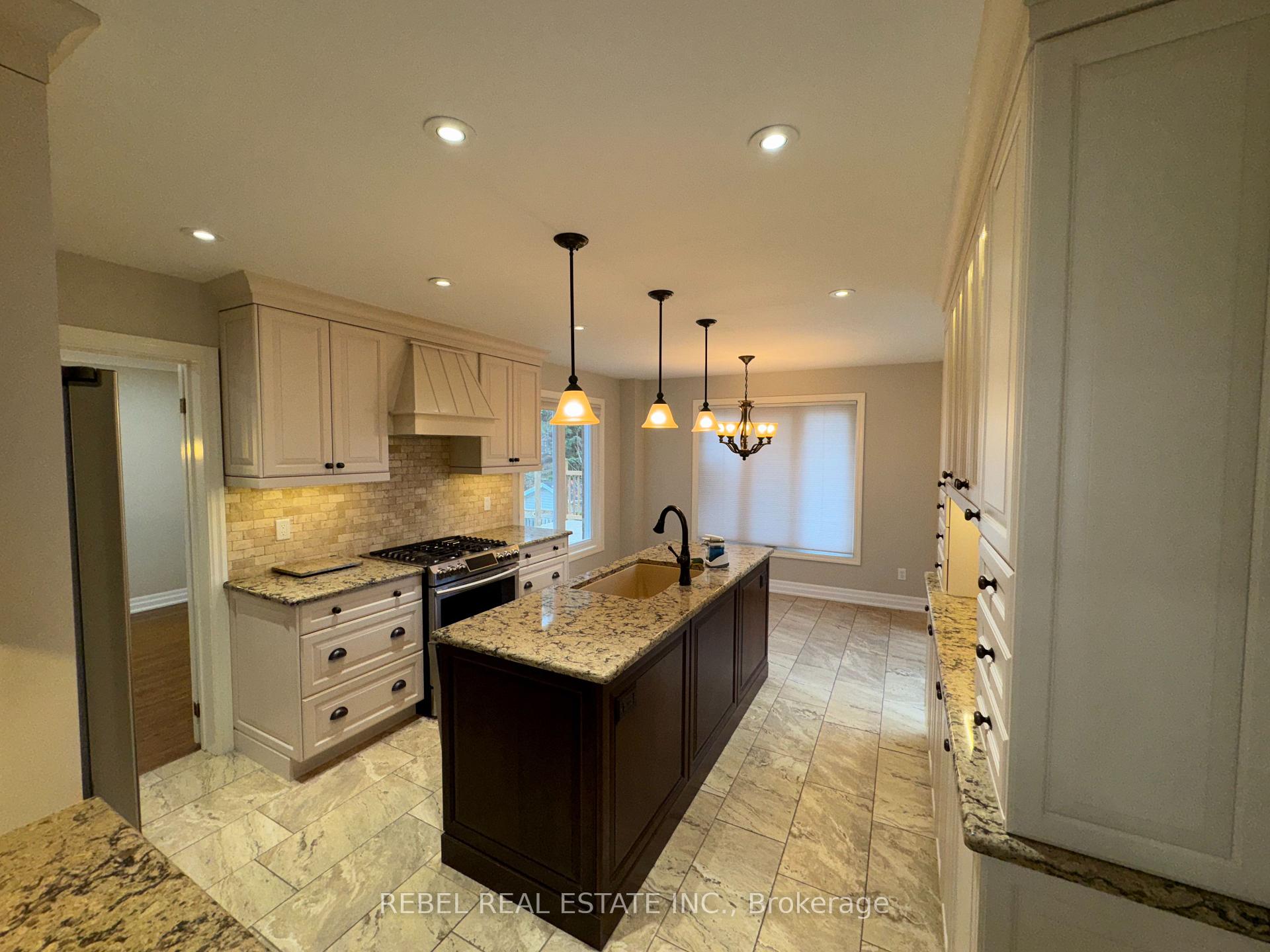 Photo 11 of Unit Upper, 41 Forest Heights Street, Whitby, Pringle Creek — HOMEH