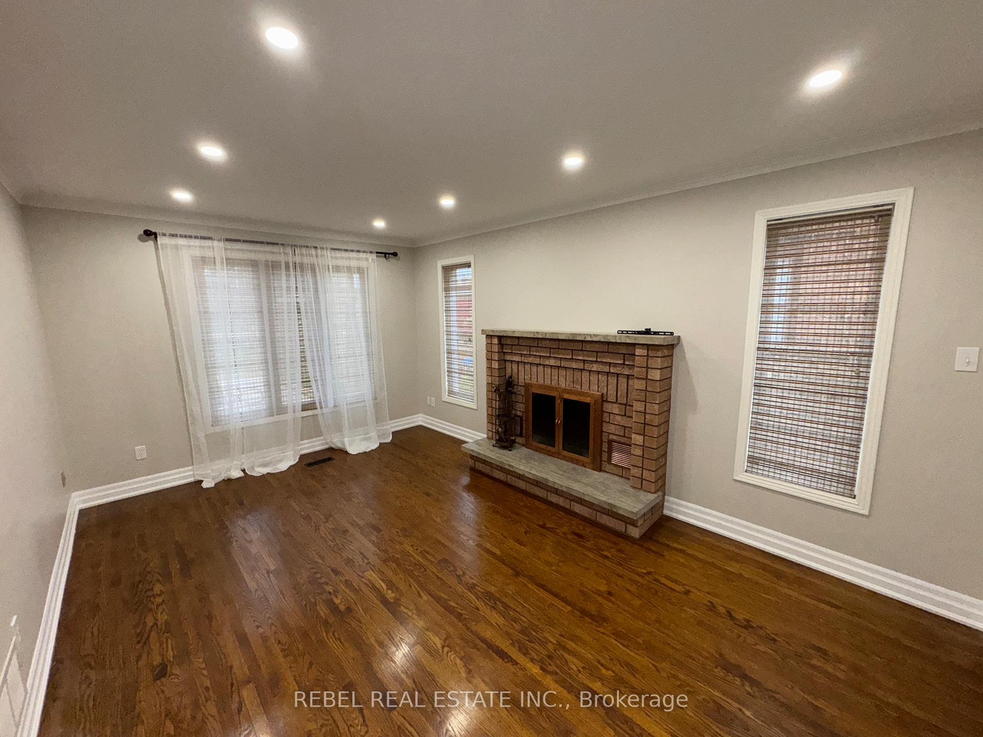 Photo 14 of Unit Upper, 41 Forest Heights Street, Whitby, Pringle Creek — HOMEH