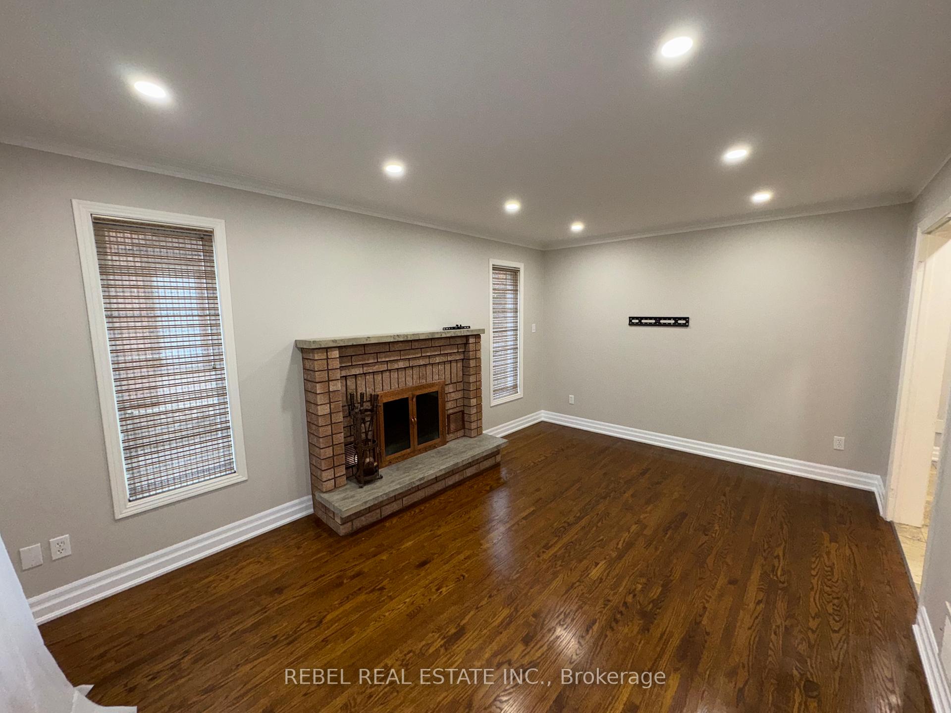 Photo 15 of Unit Upper, 41 Forest Heights Street, Whitby, Pringle Creek — HOMEH
