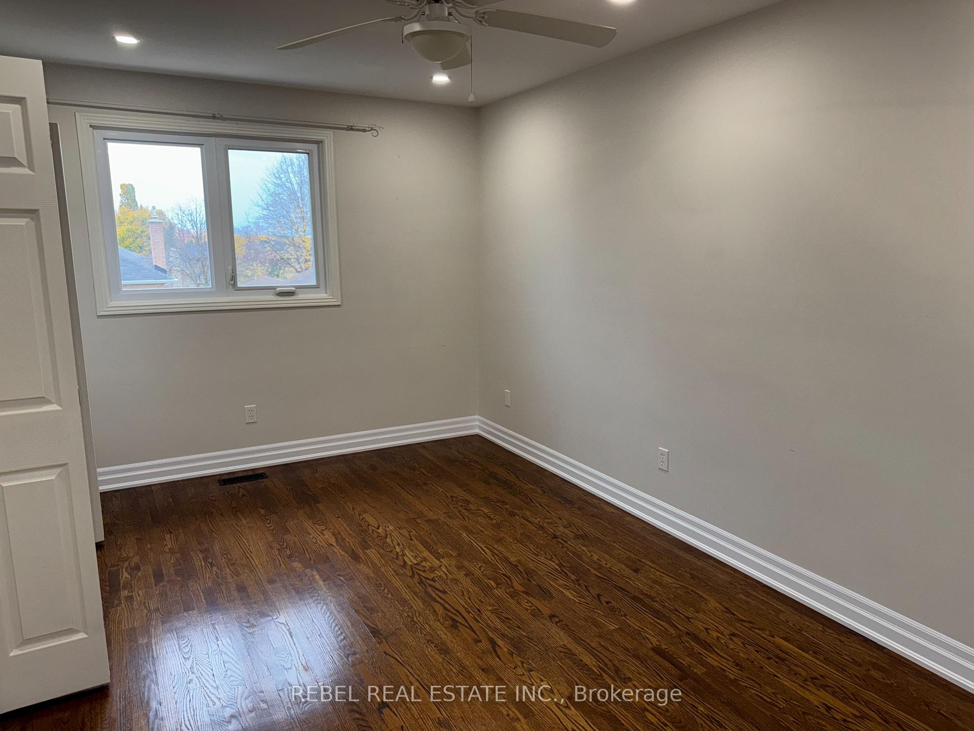 Photo 22 of Unit Upper, 41 Forest Heights Street, Whitby, Pringle Creek — HOMEH