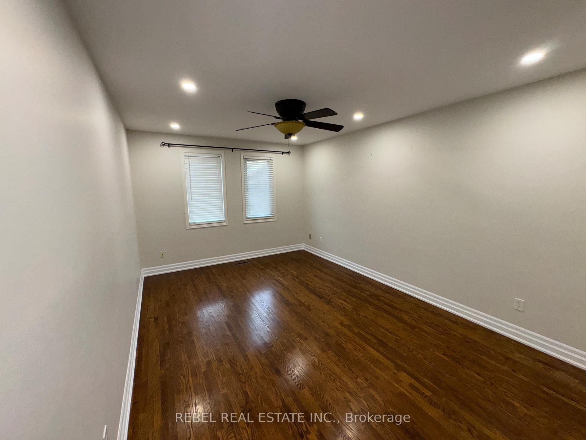 Photo 25 of Unit Upper, 41 Forest Heights Street, Whitby, Pringle Creek — HOMEH