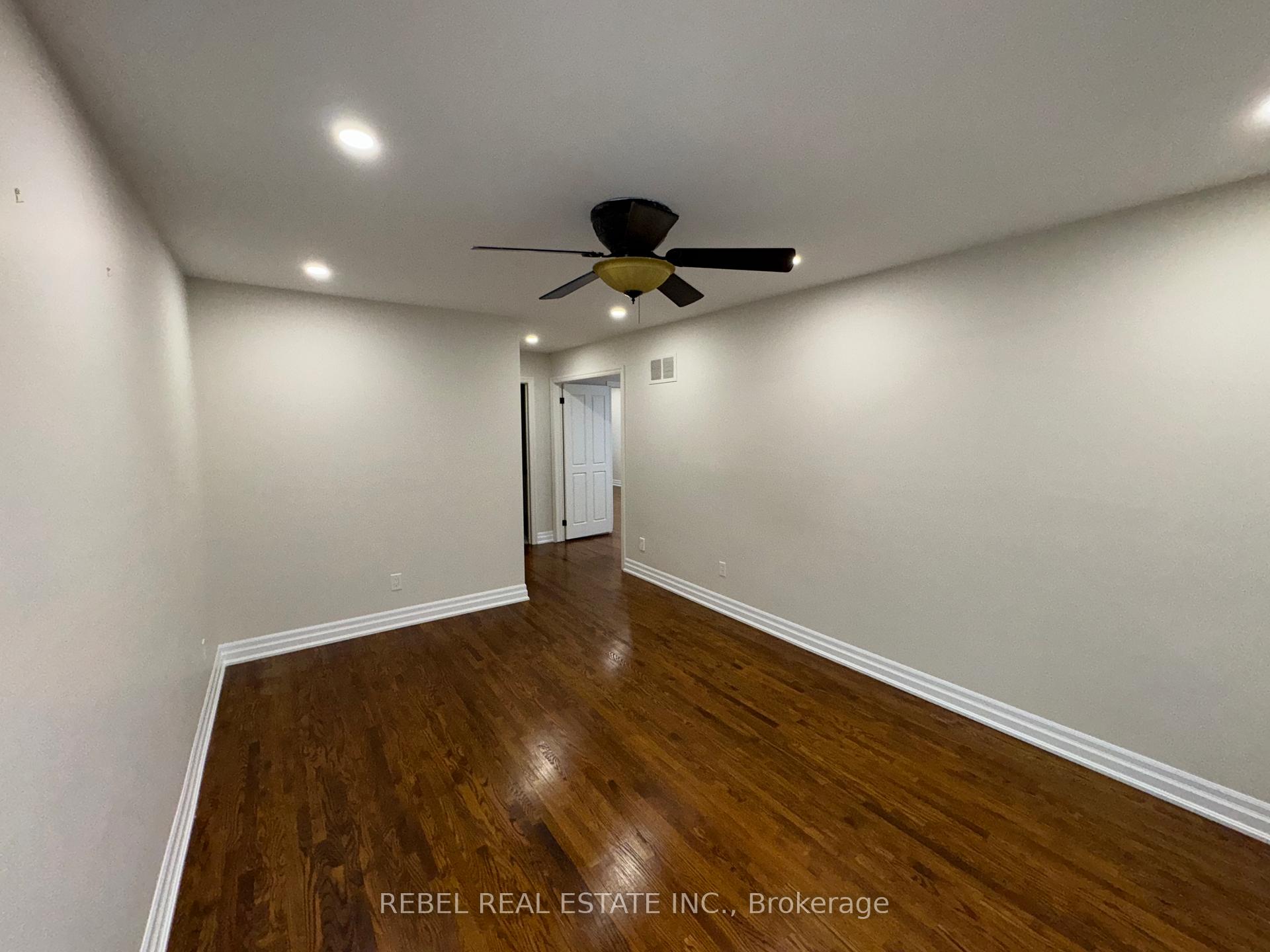 Photo 26 of Unit Upper, 41 Forest Heights Street, Whitby, Pringle Creek — HOMEH
