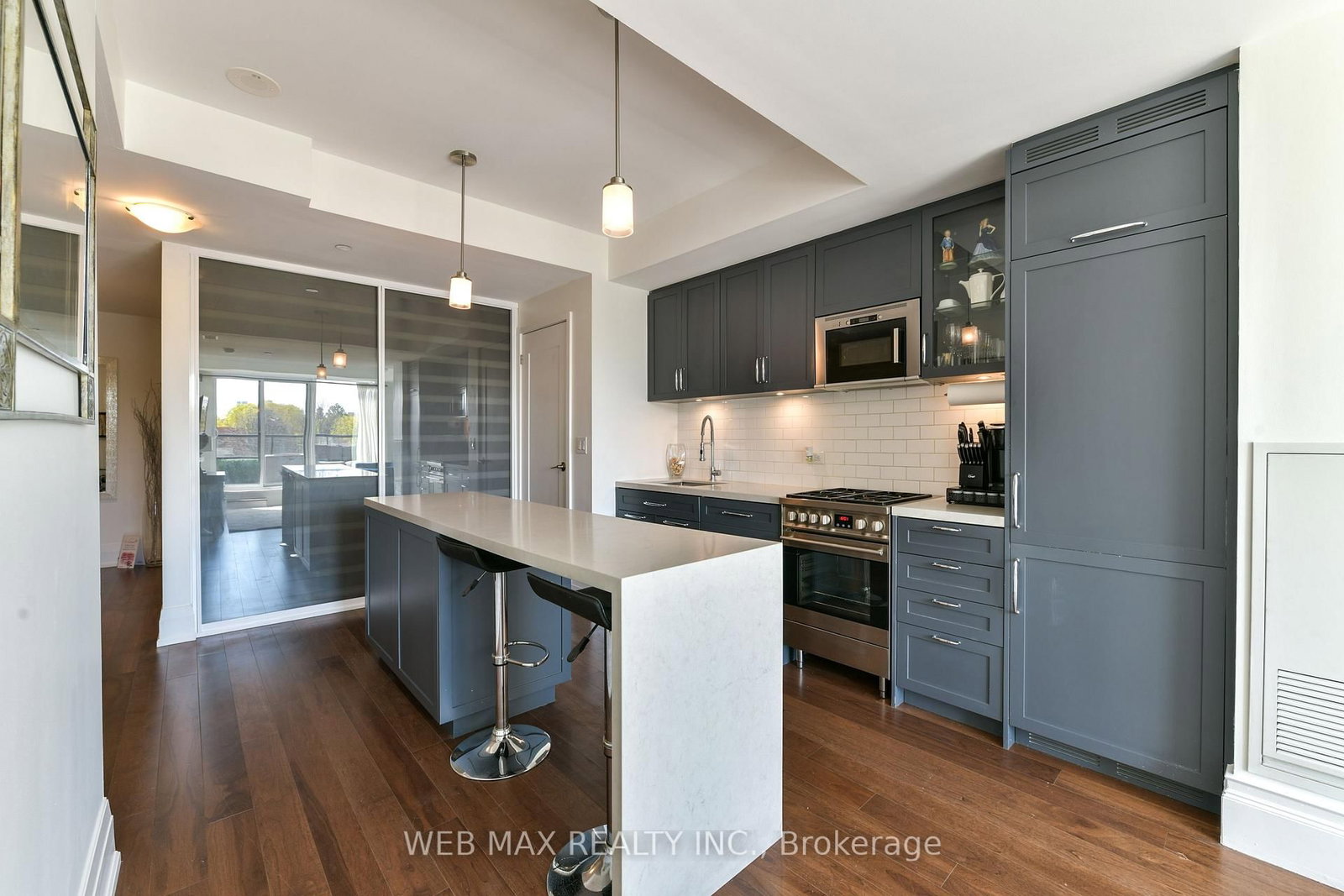 Photo 3 of Unit 501, 25 Malcolm Rd, Toronto, Leaside — HOMEH