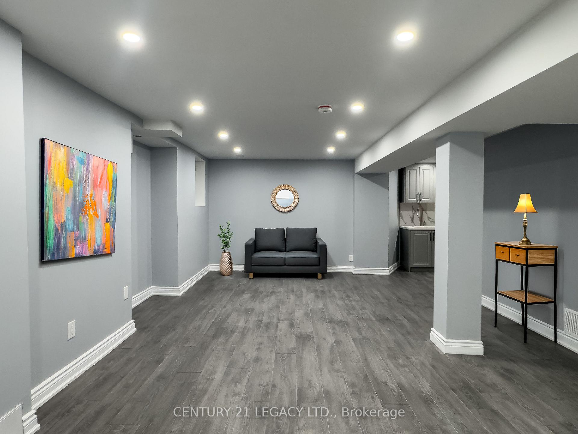 Photo 5 of Unit BSMT, 183 Belair Way W, Vaughan, East Woodbridge — HOMEH