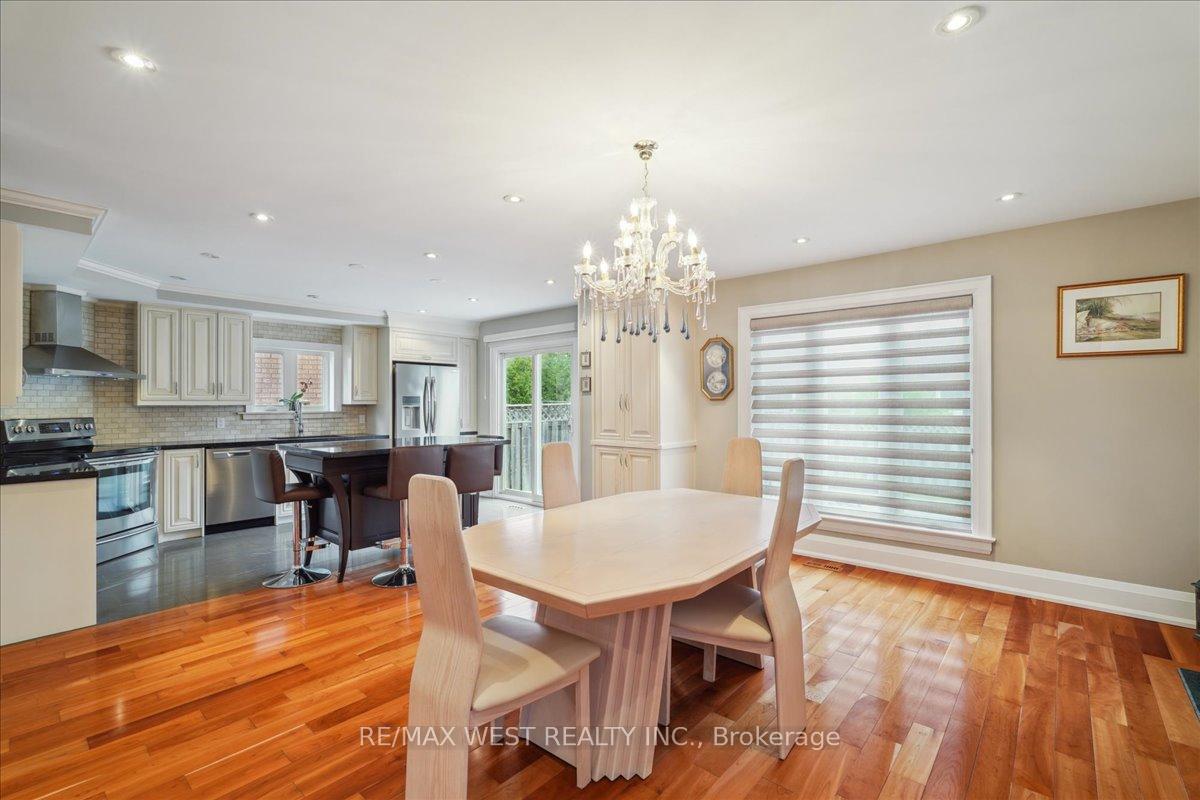 Photo 3 of 57 Judith Avenue, Vaughan, Brownridge — HOMEH