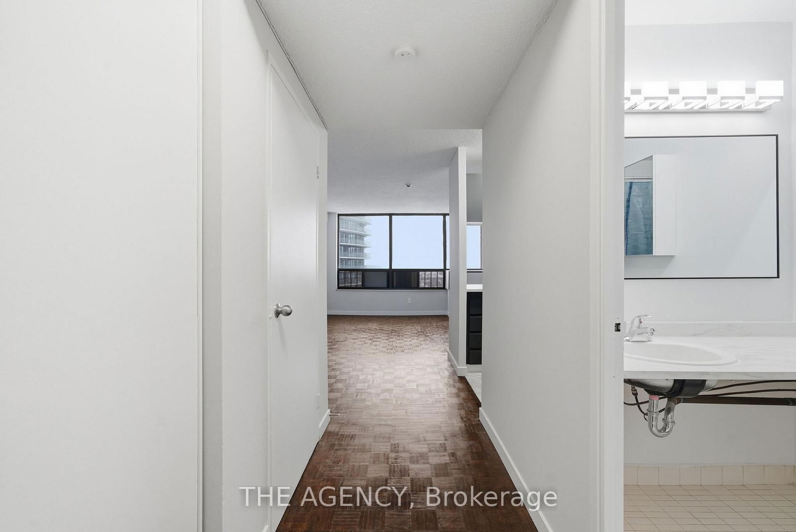 Front of Unit 1913B, 2360 Dundas St W