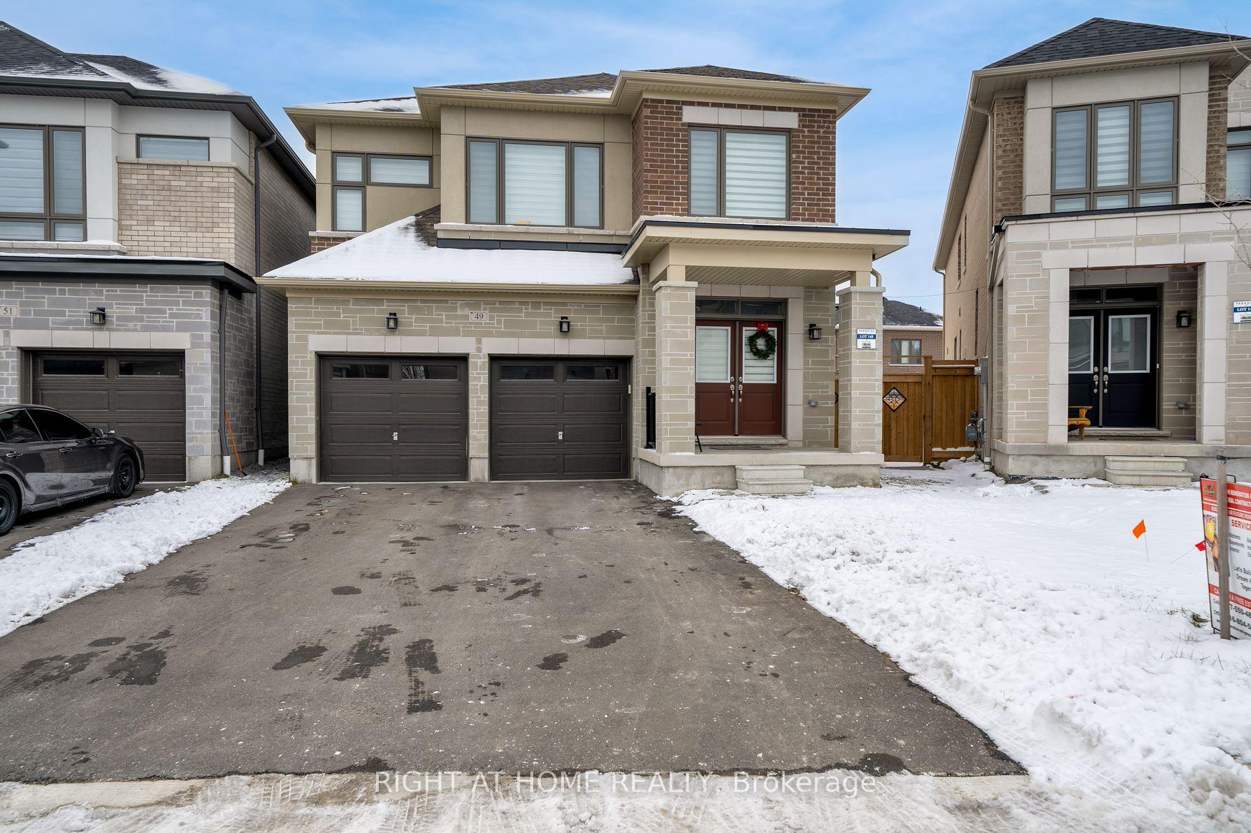 Photo 2 of 49 Priory Drive, Whitby, Rural Whitby — HOMEH