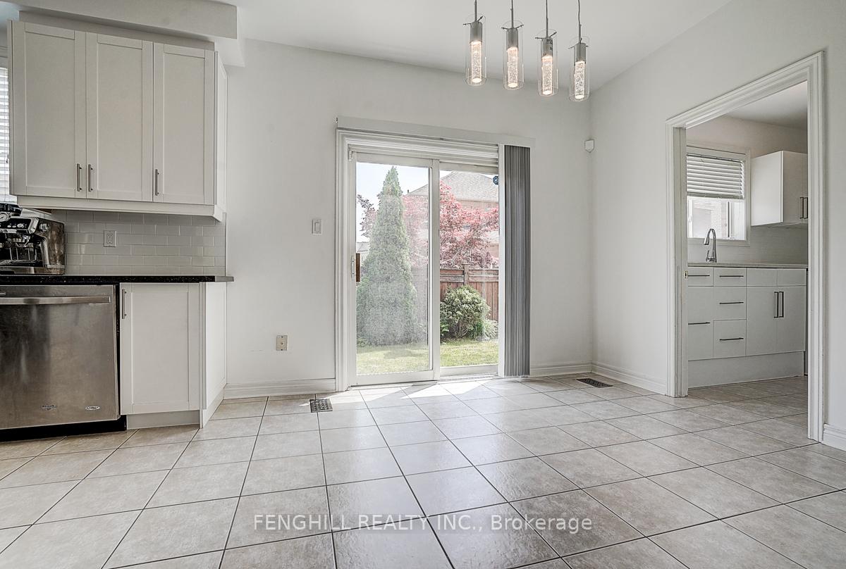 Photo 10 of 23 Vellore Woods Boulevard, Vaughan, Vellore Village — HOMEH