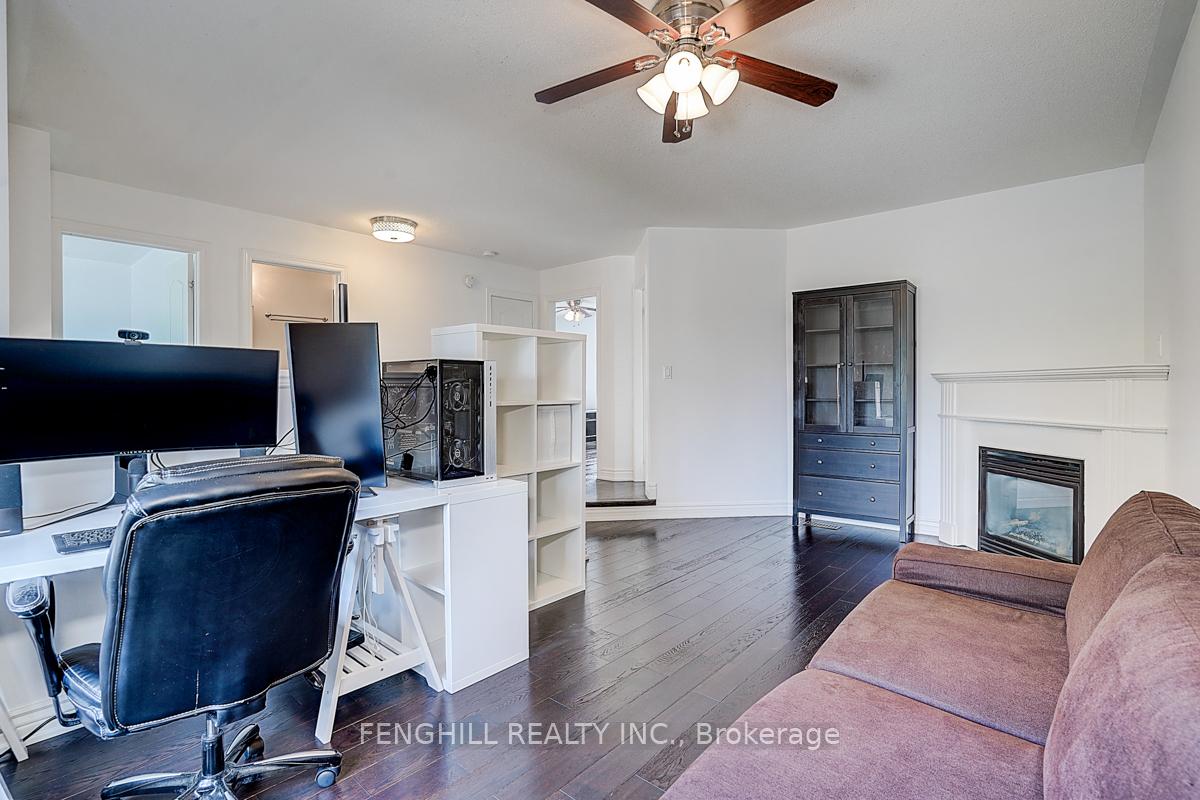 Photo 14 of 23 Vellore Woods Boulevard, Vaughan, Vellore Village — HOMEH