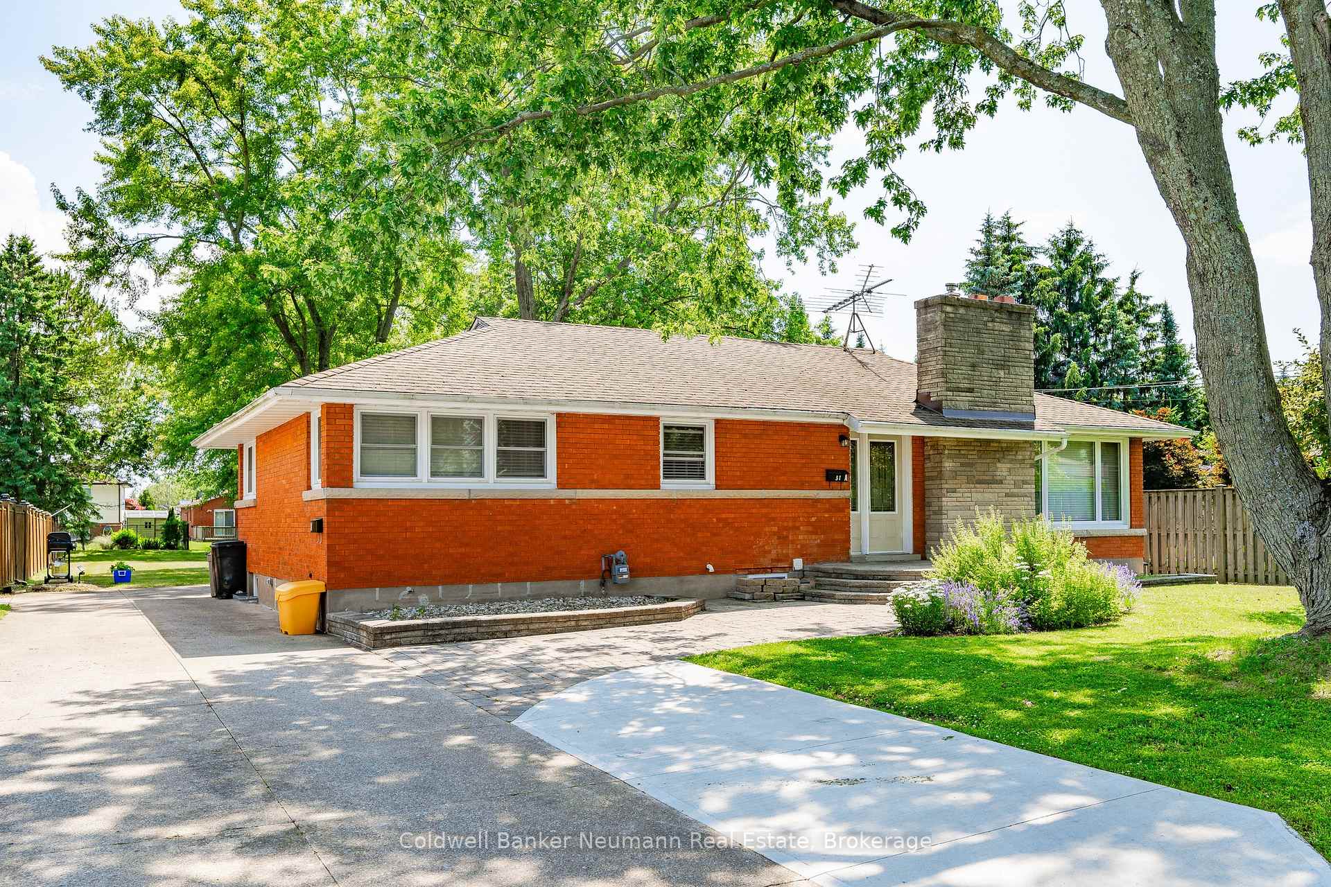 Front of 31 Sharon Avenue