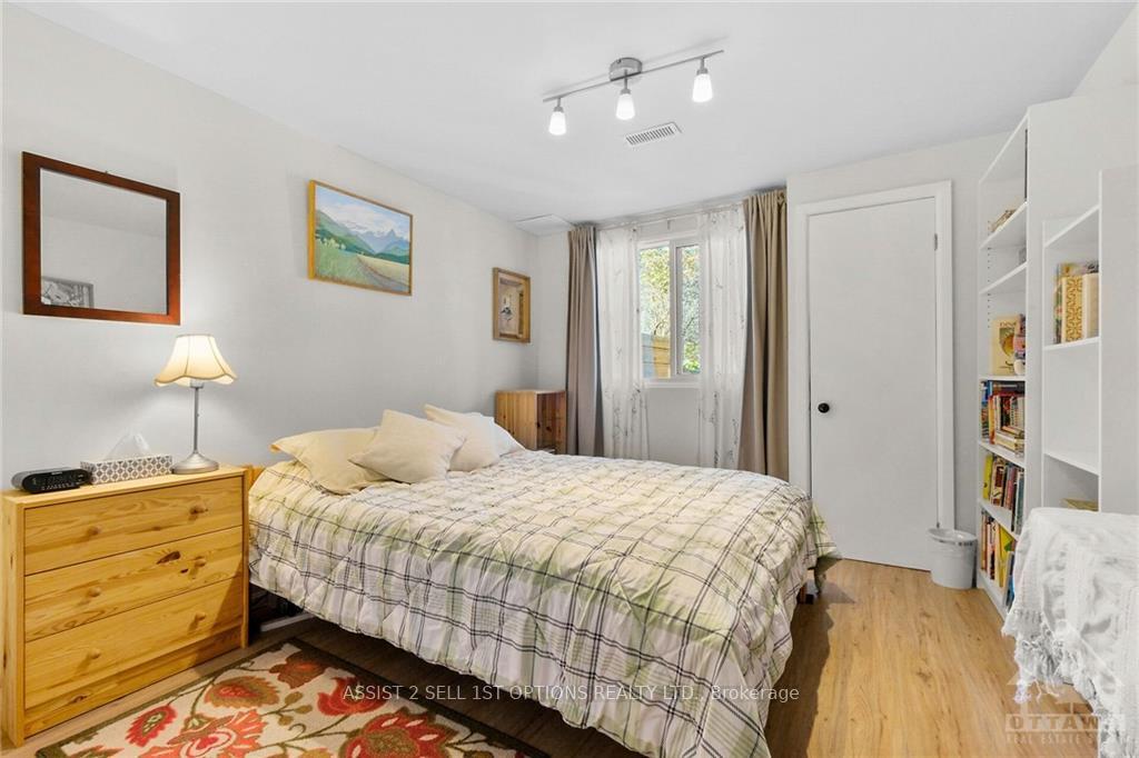 Photo 6 of 2010 Alta Vista Drive, Ottawa, Faircrest Heights — HOMEH