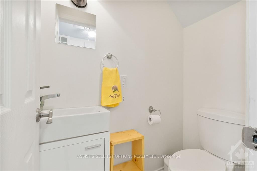 Photo 9 of 2010 Alta Vista Drive, Ottawa, Faircrest Heights — HOMEH