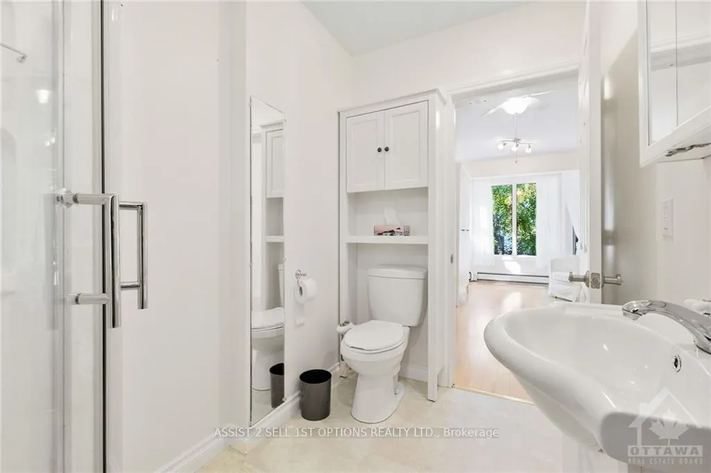 Photo 19 of 2010 Alta Vista Drive, Ottawa, Faircrest Heights — HOMEH