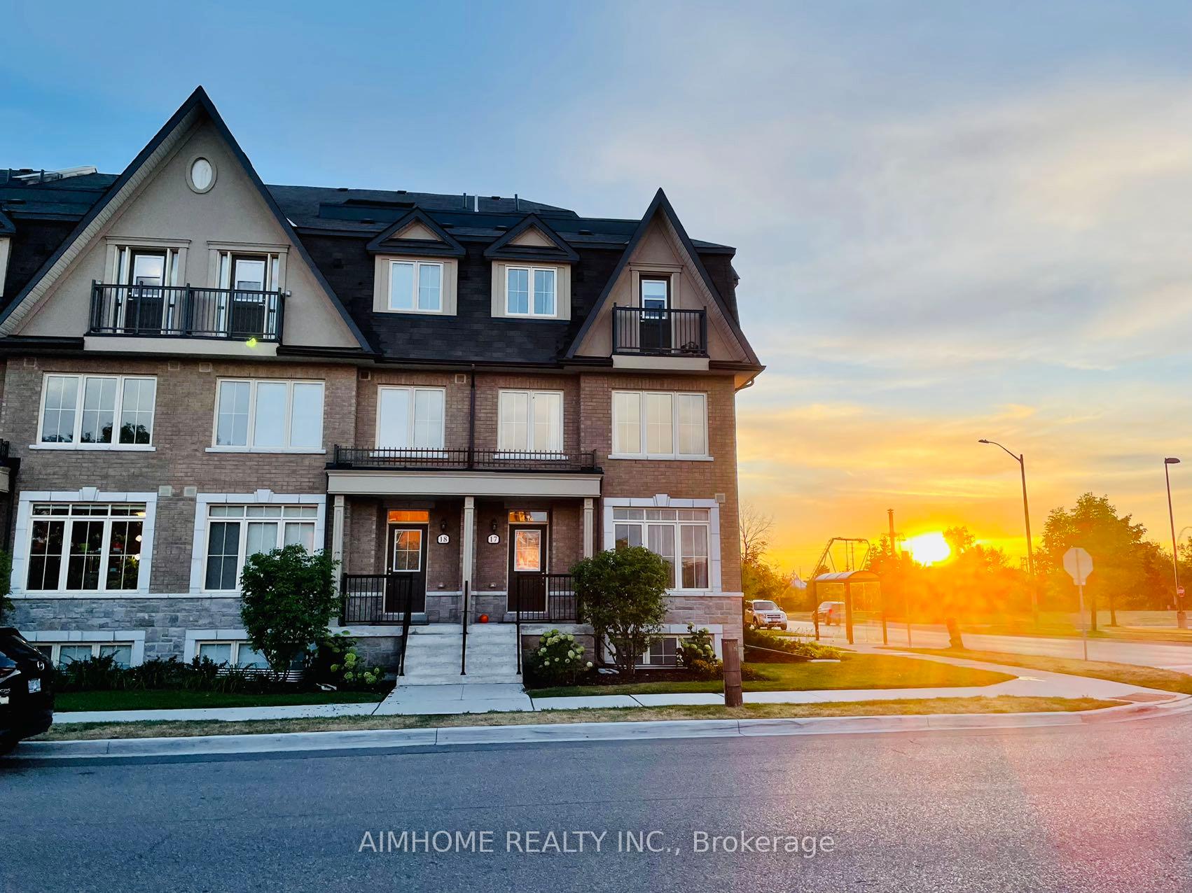 Photo 4 of Unit 20, 181 Parktree Drive, Vaughan, Maple — HOMEH