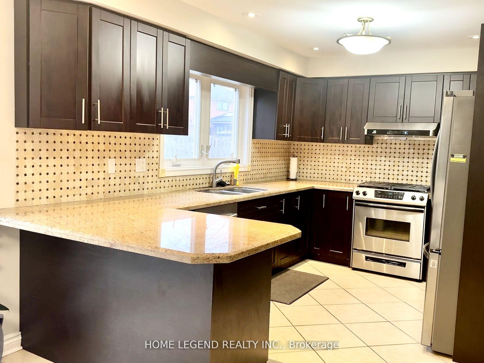 Photo 3 of 61 Cairnburg Place, Vaughan, Islington Woods — HOMEH