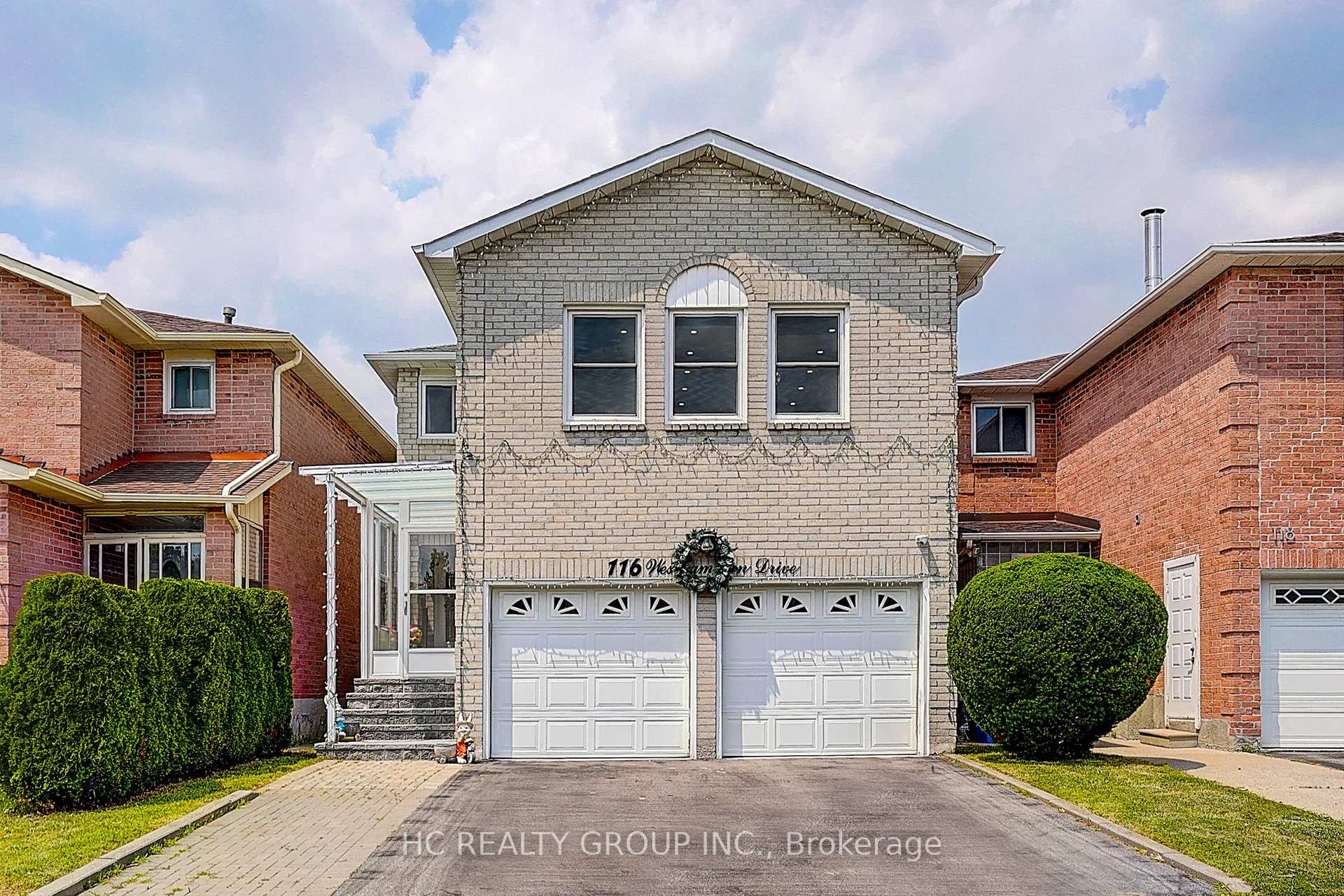 Photo 2 of 116 Westhampton Drive, Vaughan, Brownridge — HOMEH