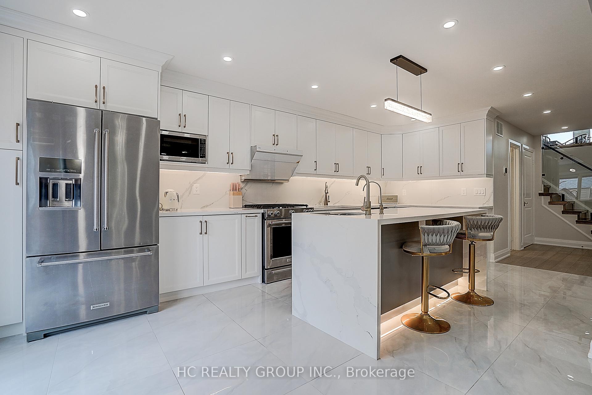 Photo 11 of 116 Westhampton Drive, Vaughan, Brownridge — HOMEH