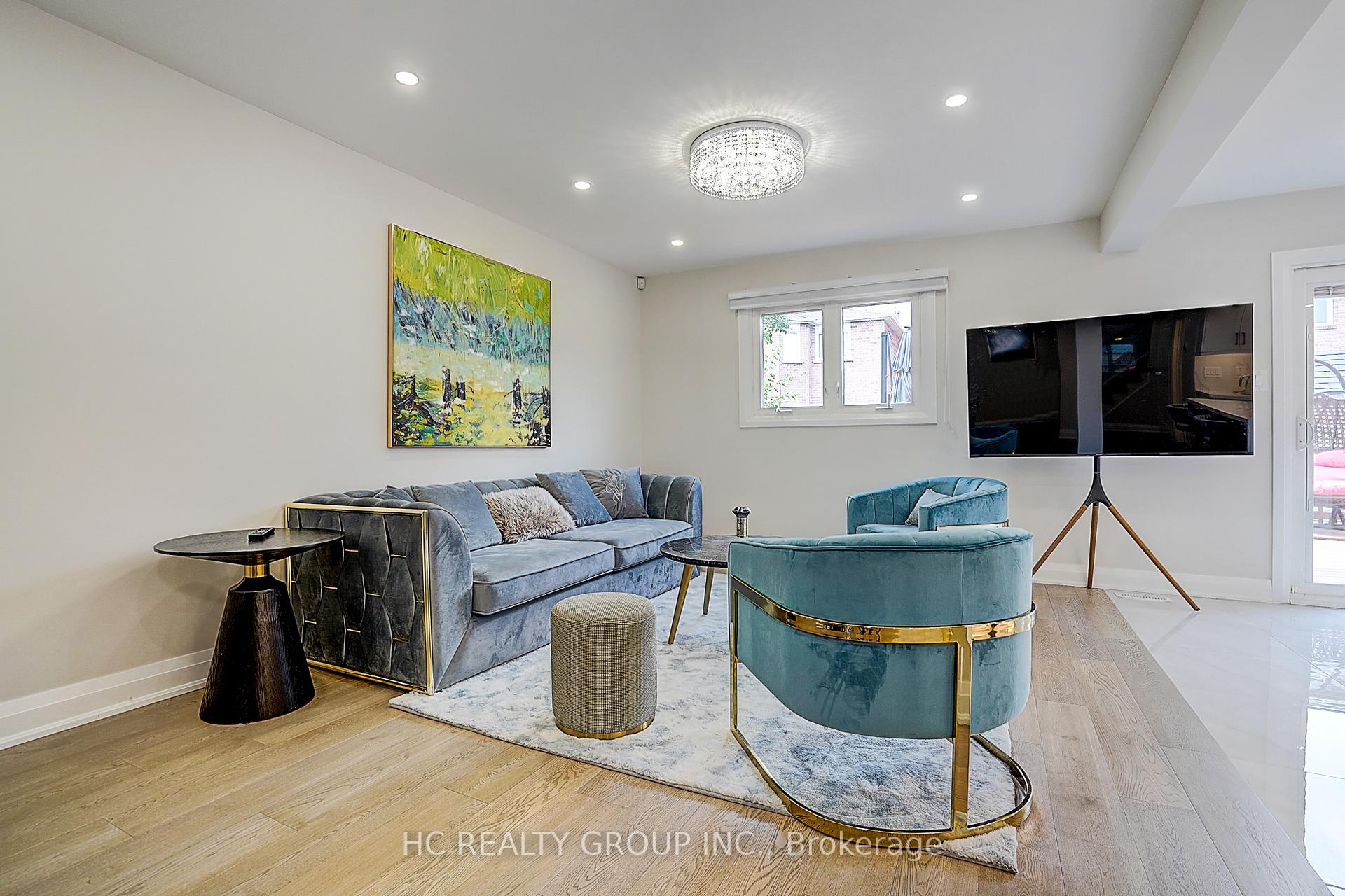 Photo 15 of 116 Westhampton Drive, Vaughan, Brownridge — HOMEH