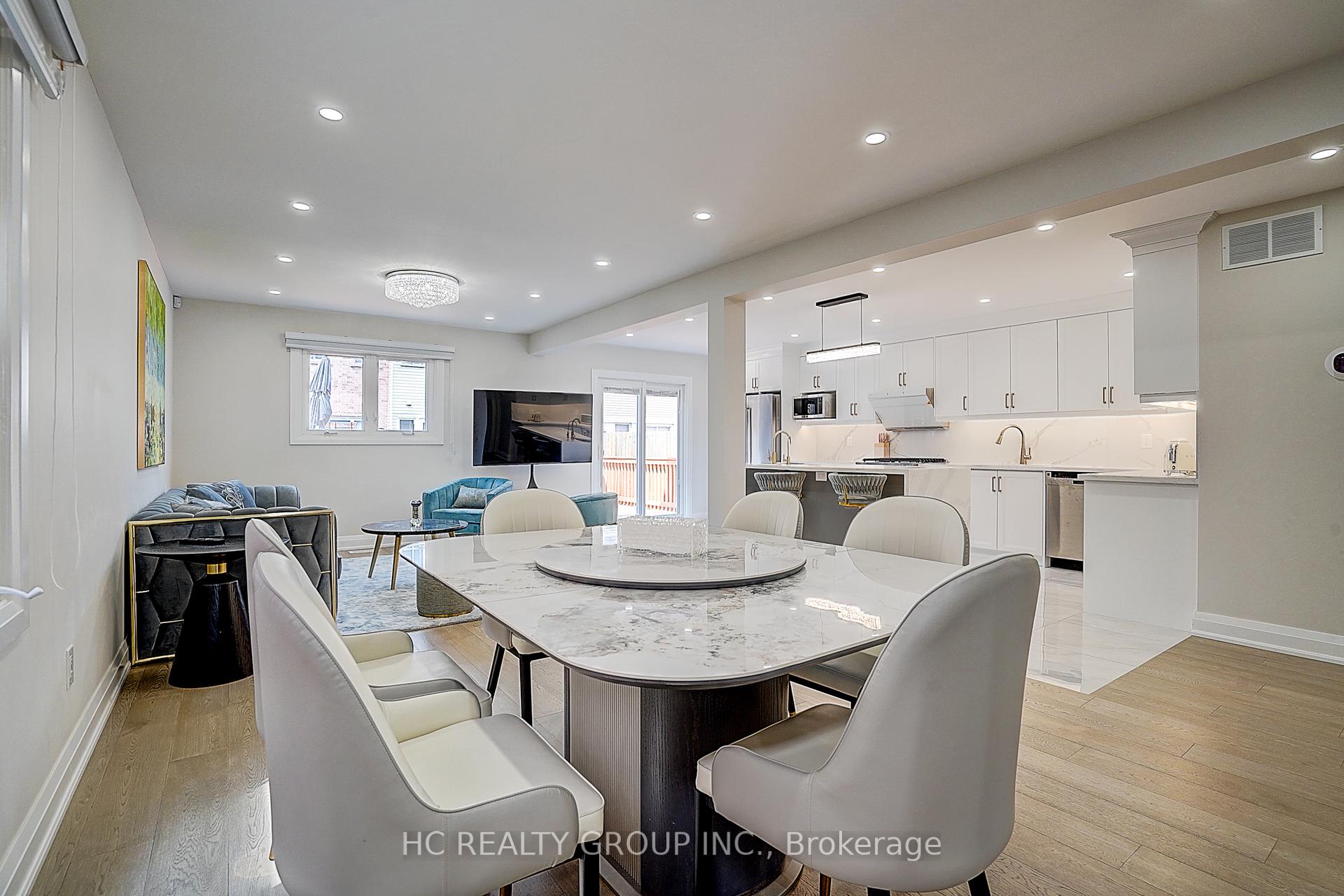 Photo 16 of 116 Westhampton Drive, Vaughan, Brownridge — HOMEH