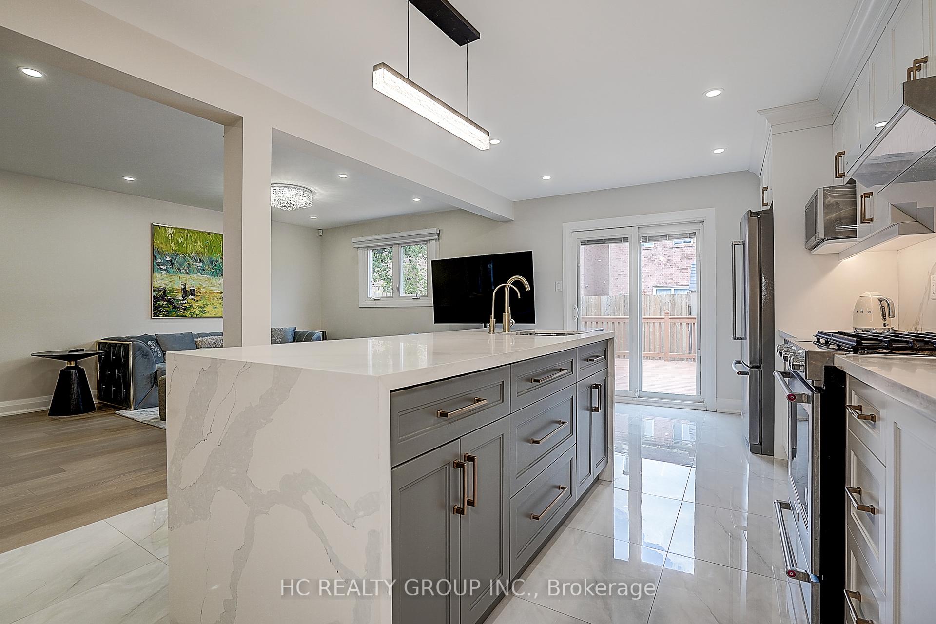 Photo 19 of 116 Westhampton Drive, Vaughan, Brownridge — HOMEH