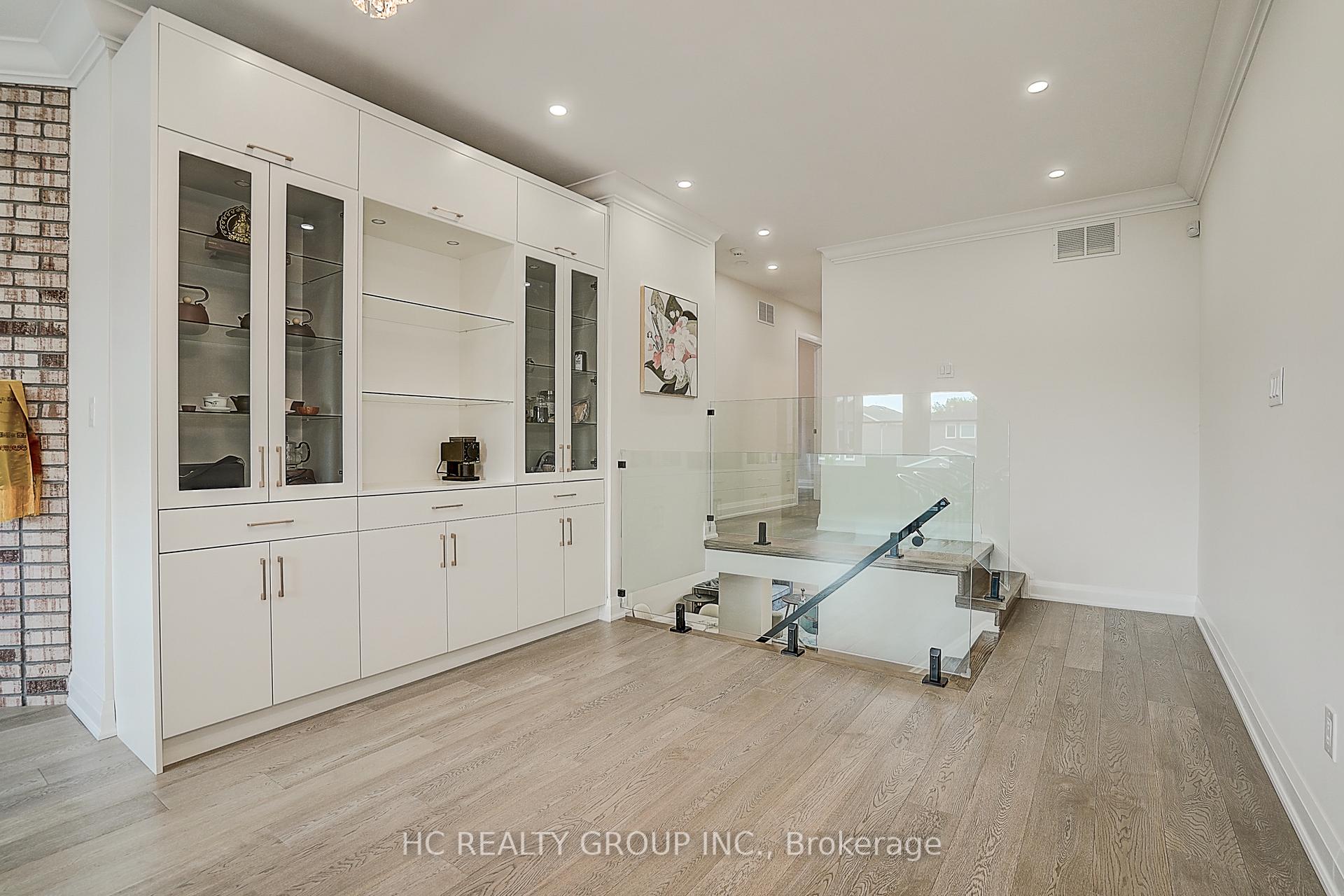 Photo 25 of 116 Westhampton Drive, Vaughan, Brownridge — HOMEH