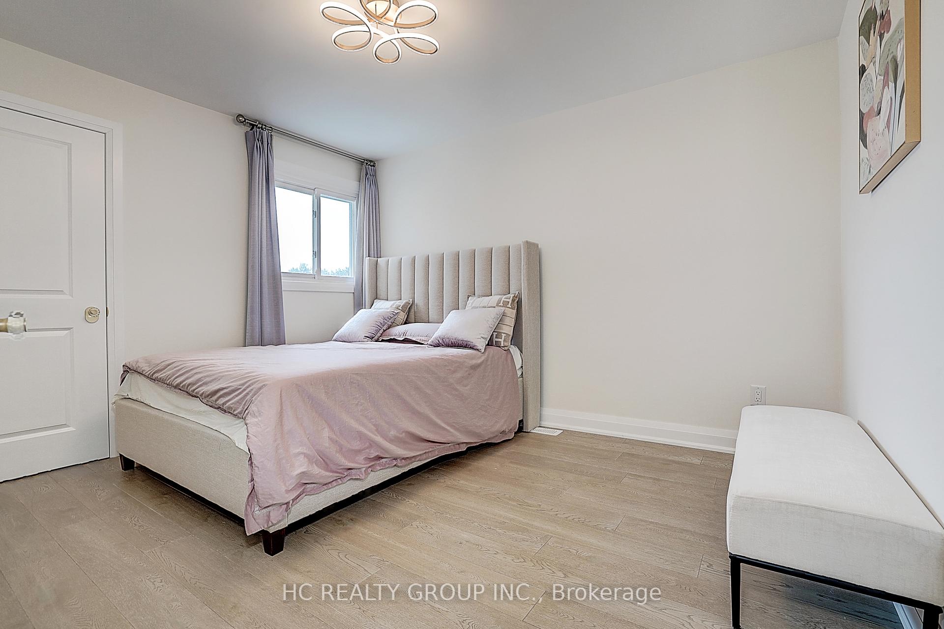 Photo 32 of 116 Westhampton Drive, Vaughan, Brownridge — HOMEH