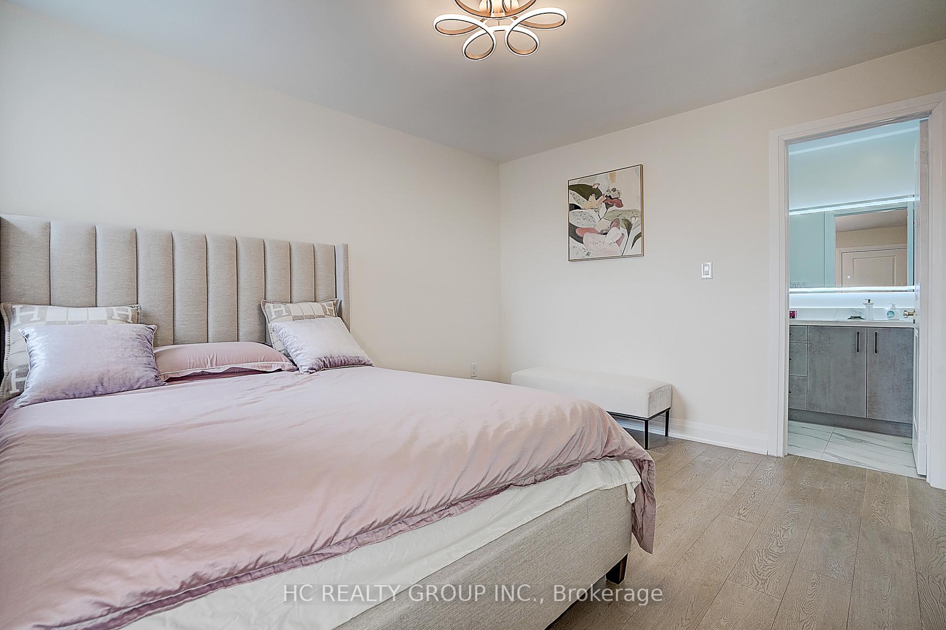 Photo 35 of 116 Westhampton Drive, Vaughan, Brownridge — HOMEH