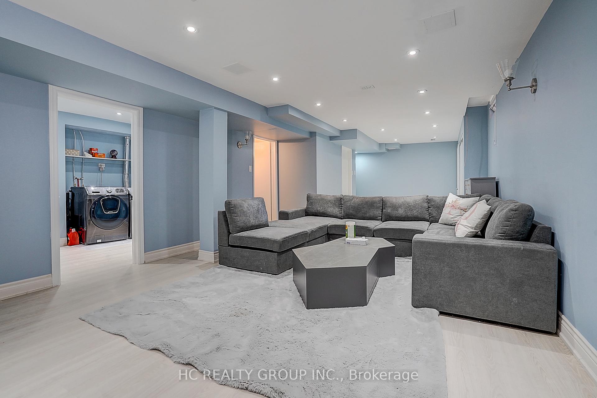 Photo 40 of 116 Westhampton Drive, Vaughan, Brownridge — HOMEH