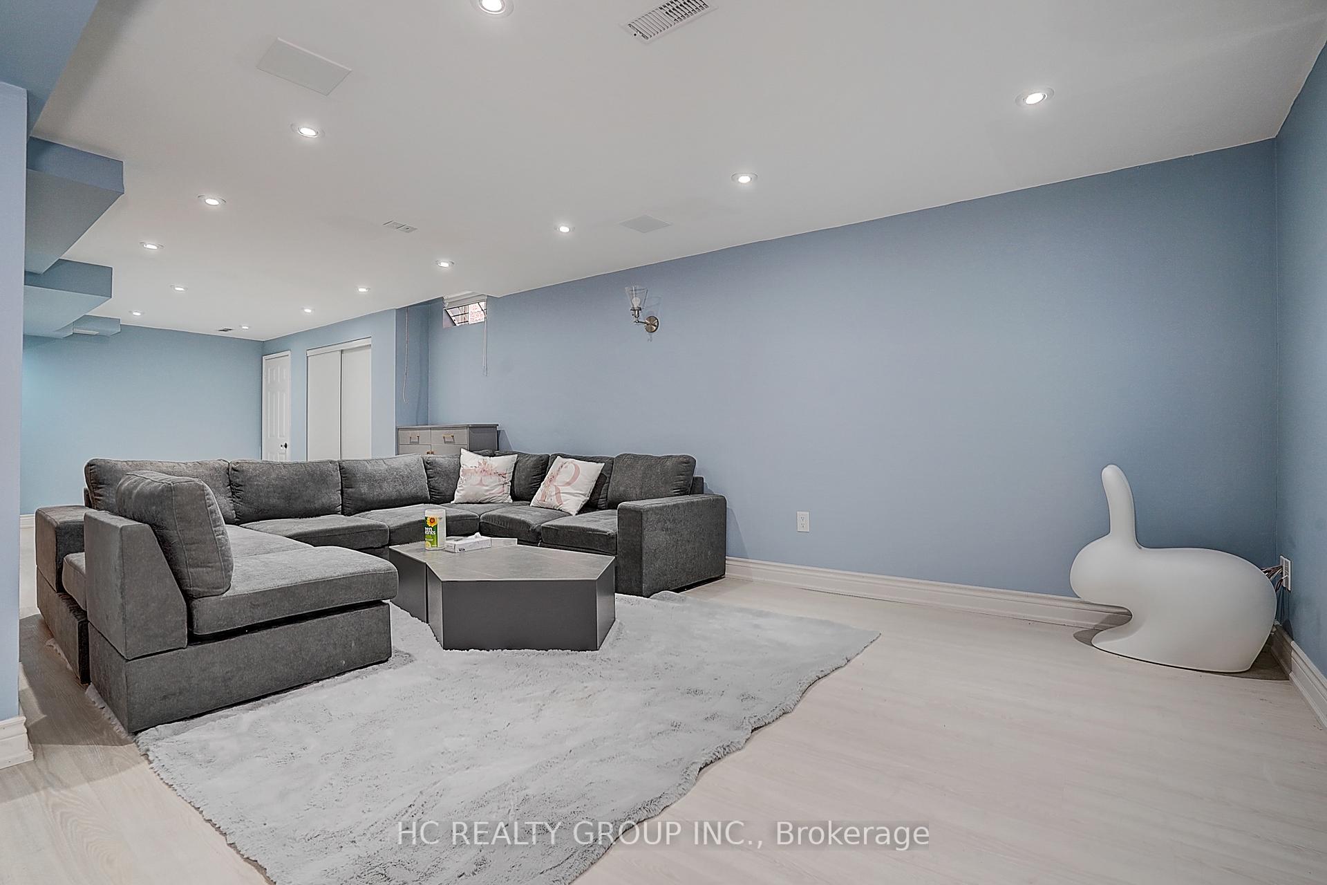 Photo 41 of 116 Westhampton Drive, Vaughan, Brownridge — HOMEH