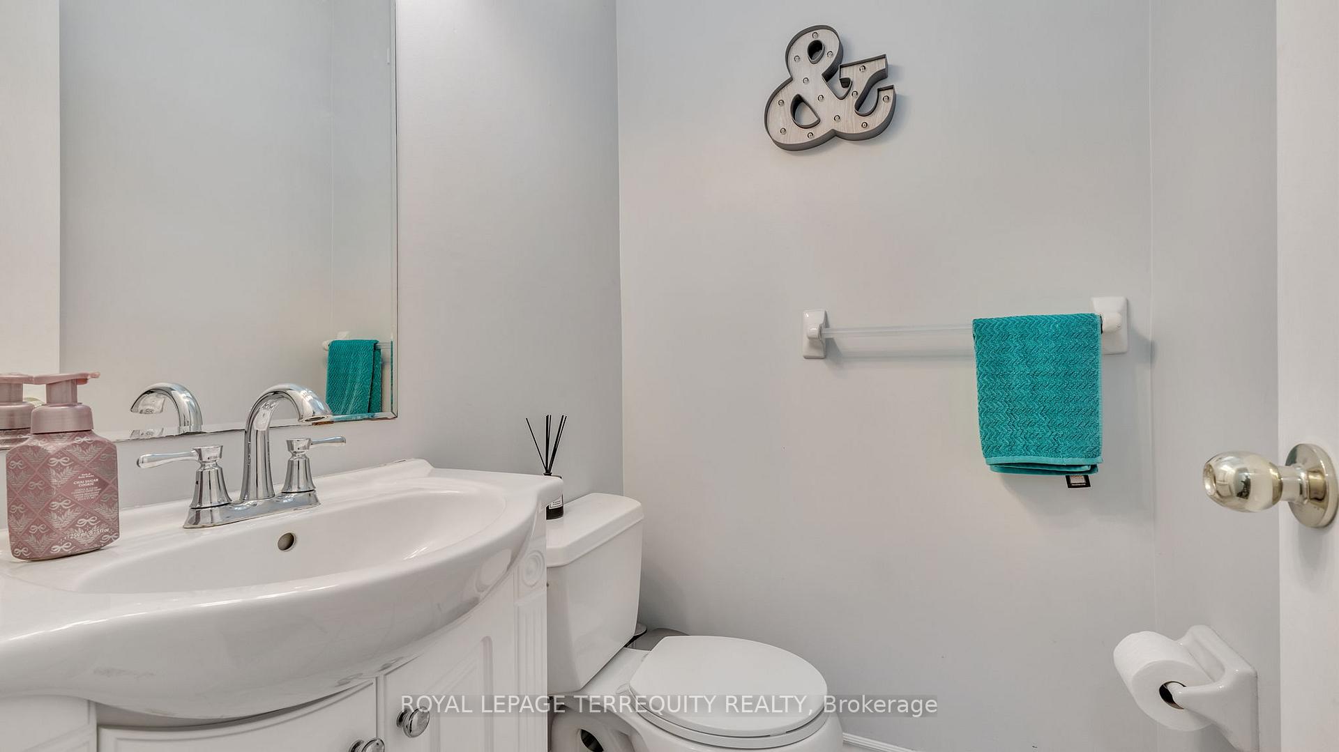 Photo 23 of 55 Beaumaris Crescent, Whitby, Brooklin — HOMEH