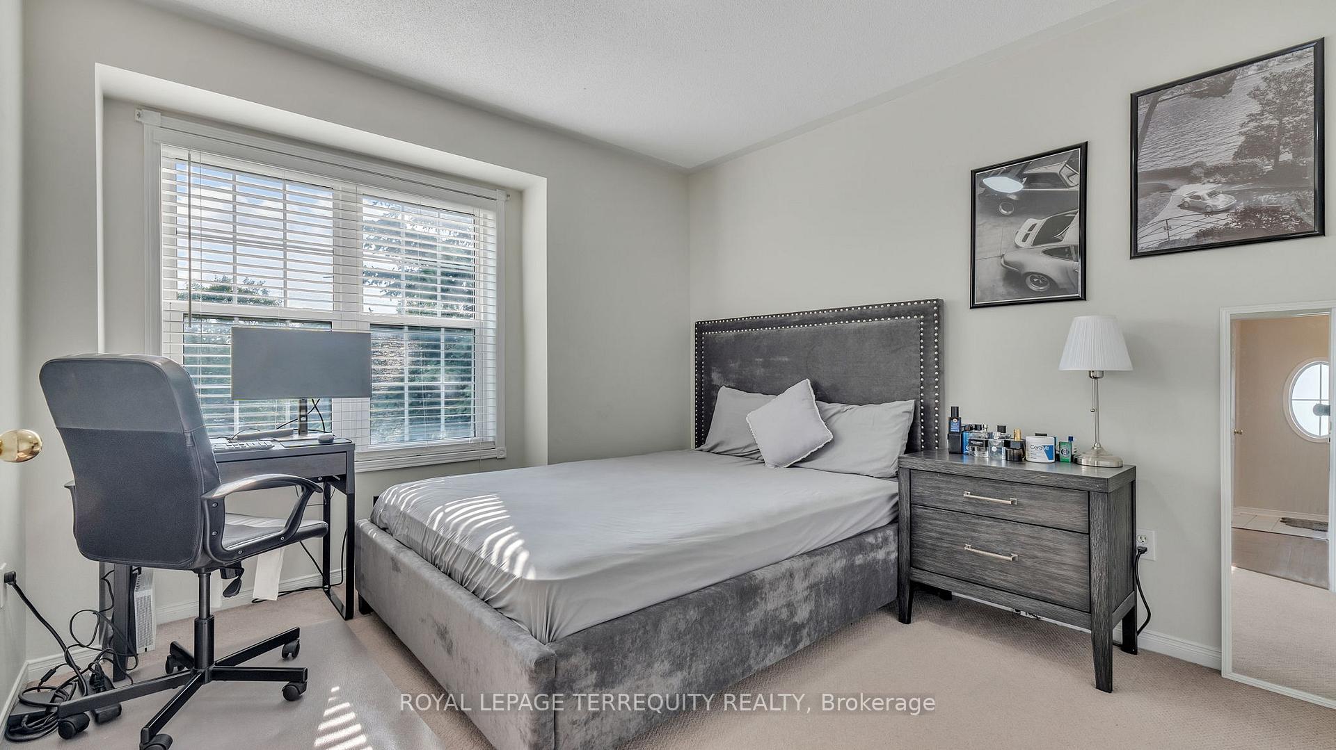 Photo 32 of 55 Beaumaris Crescent, Whitby, Brooklin — HOMEH